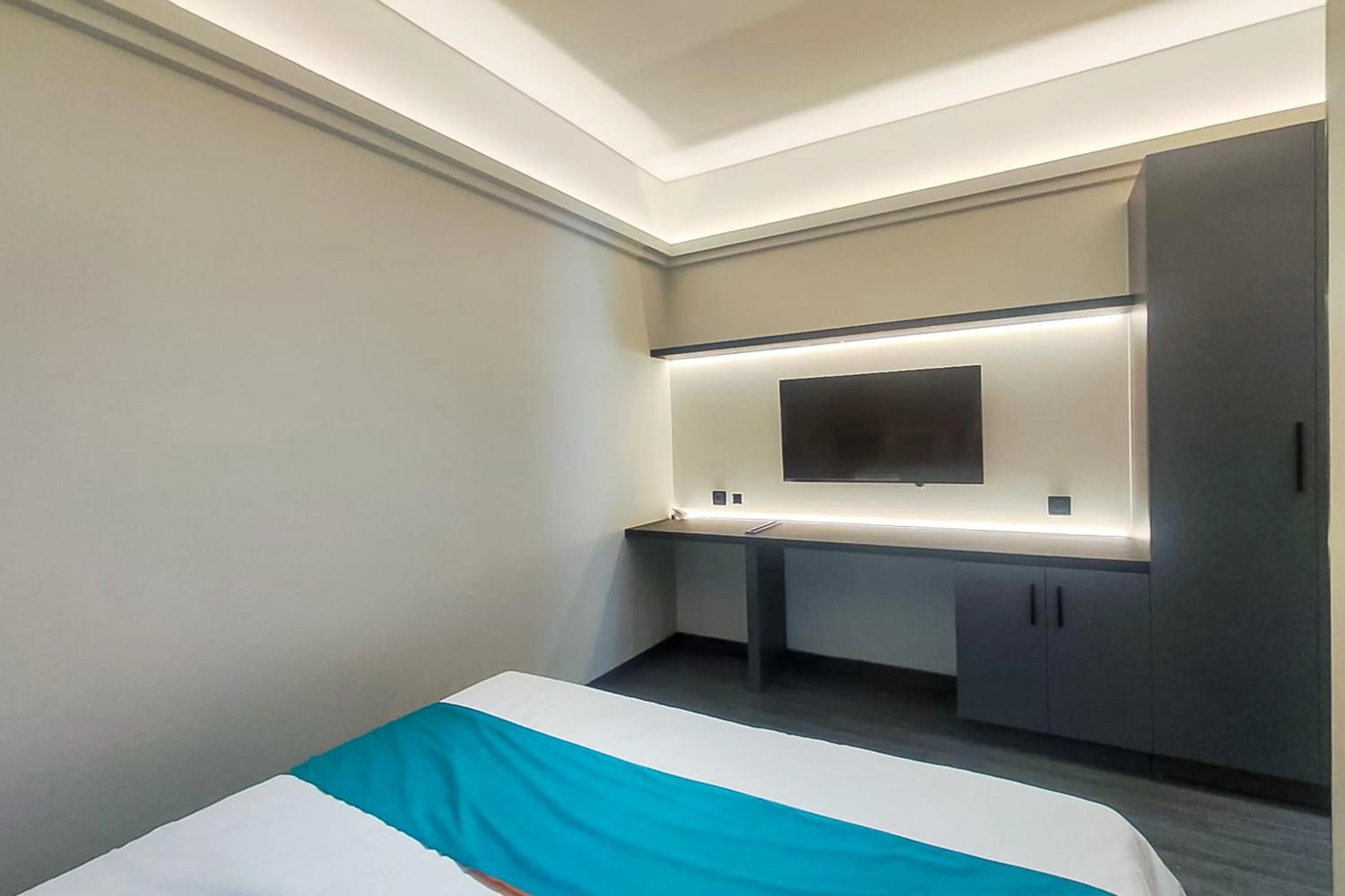 Bedroom, Bed in Sans Hotel Bogor