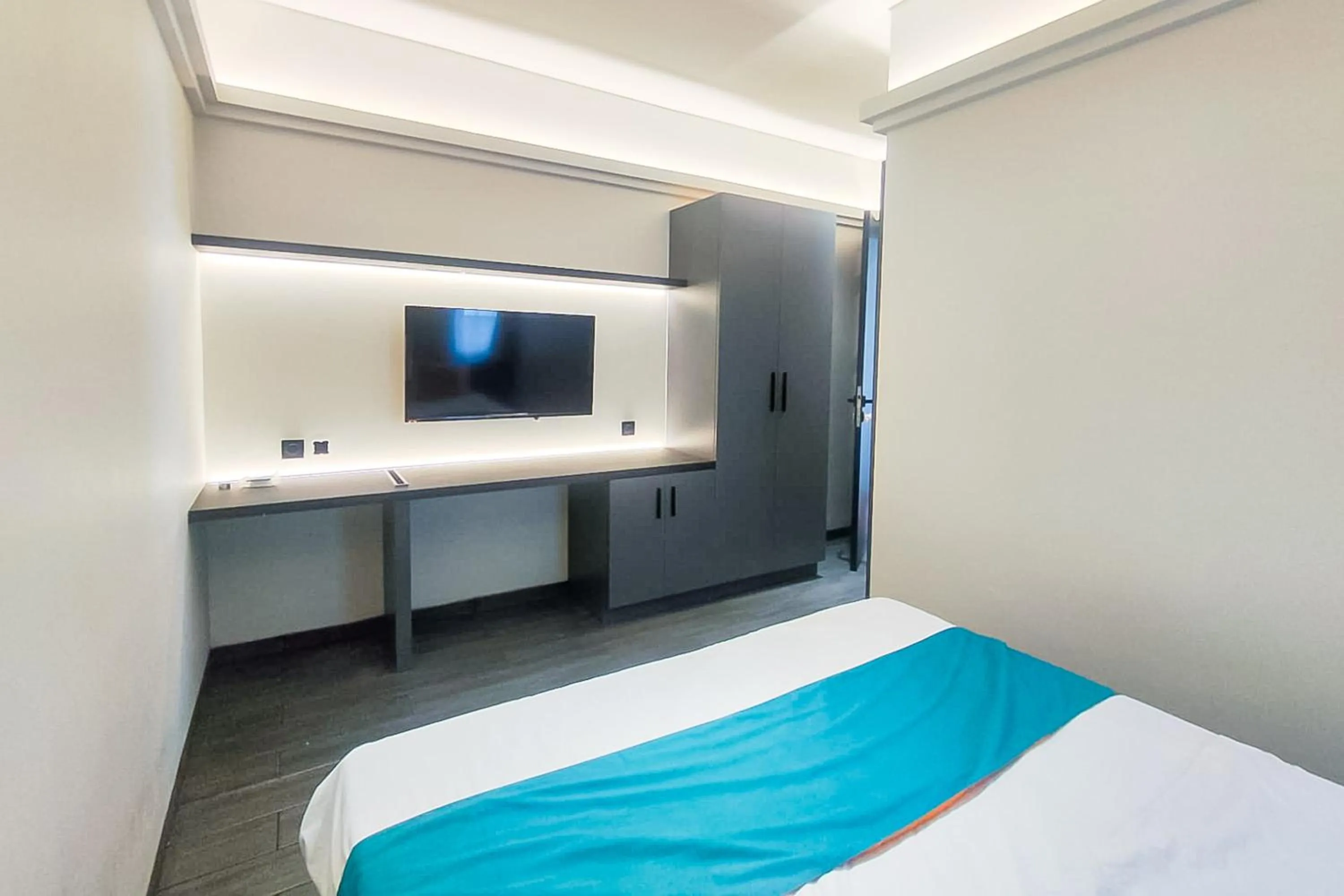 Bedroom, Bed in Sans Hotel Bogor