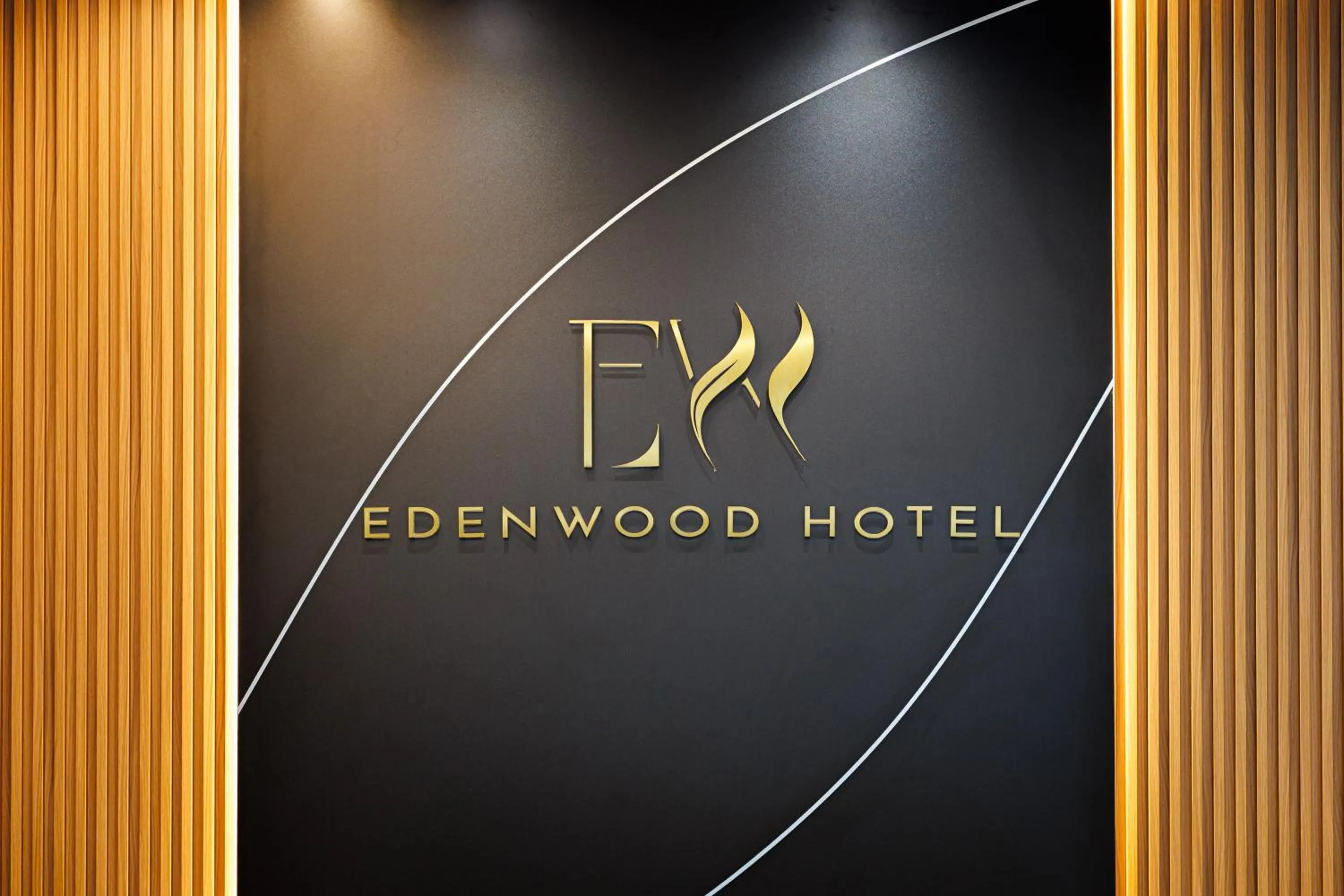 Edenwood Hotel