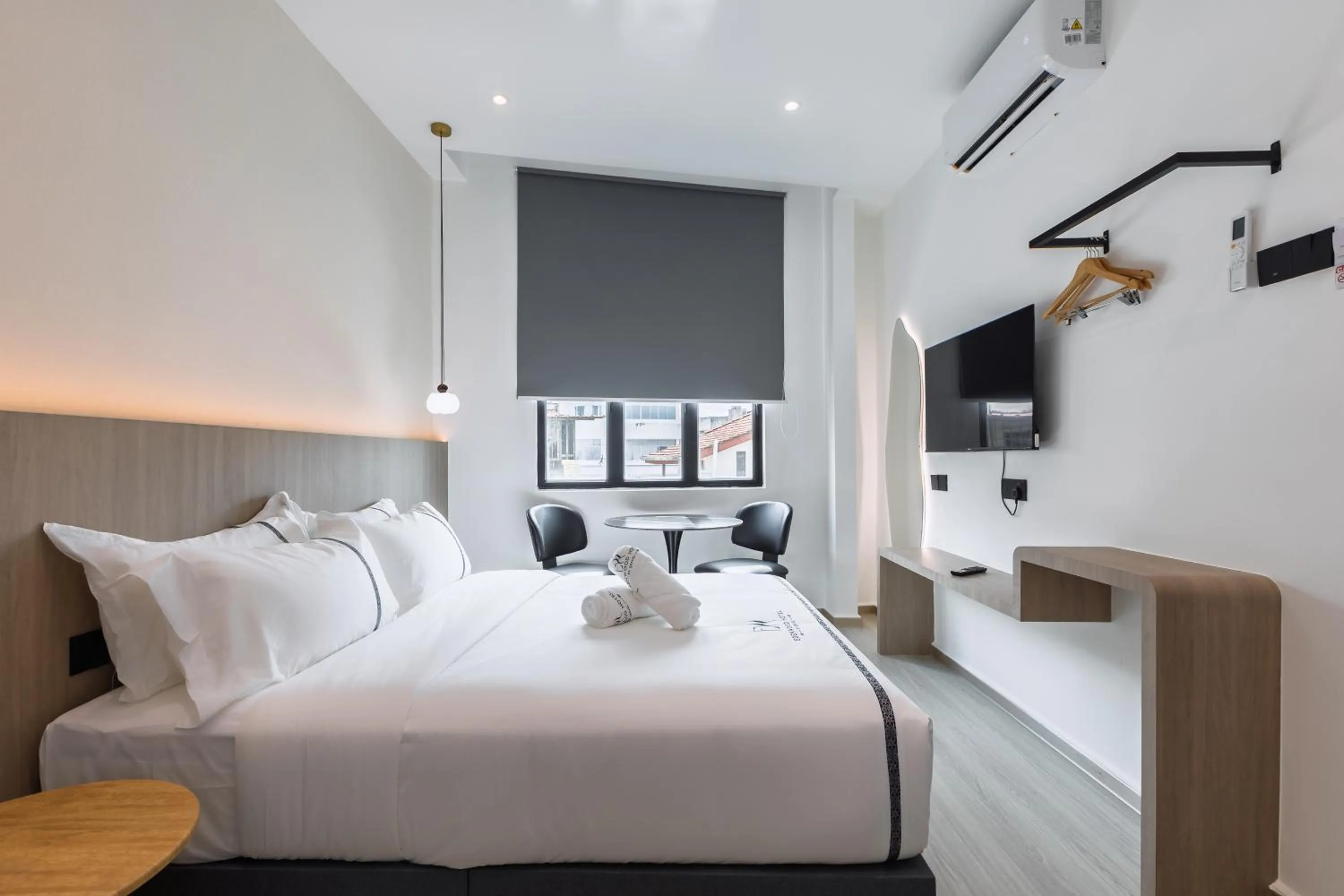 Bed in Edenwood Hotel