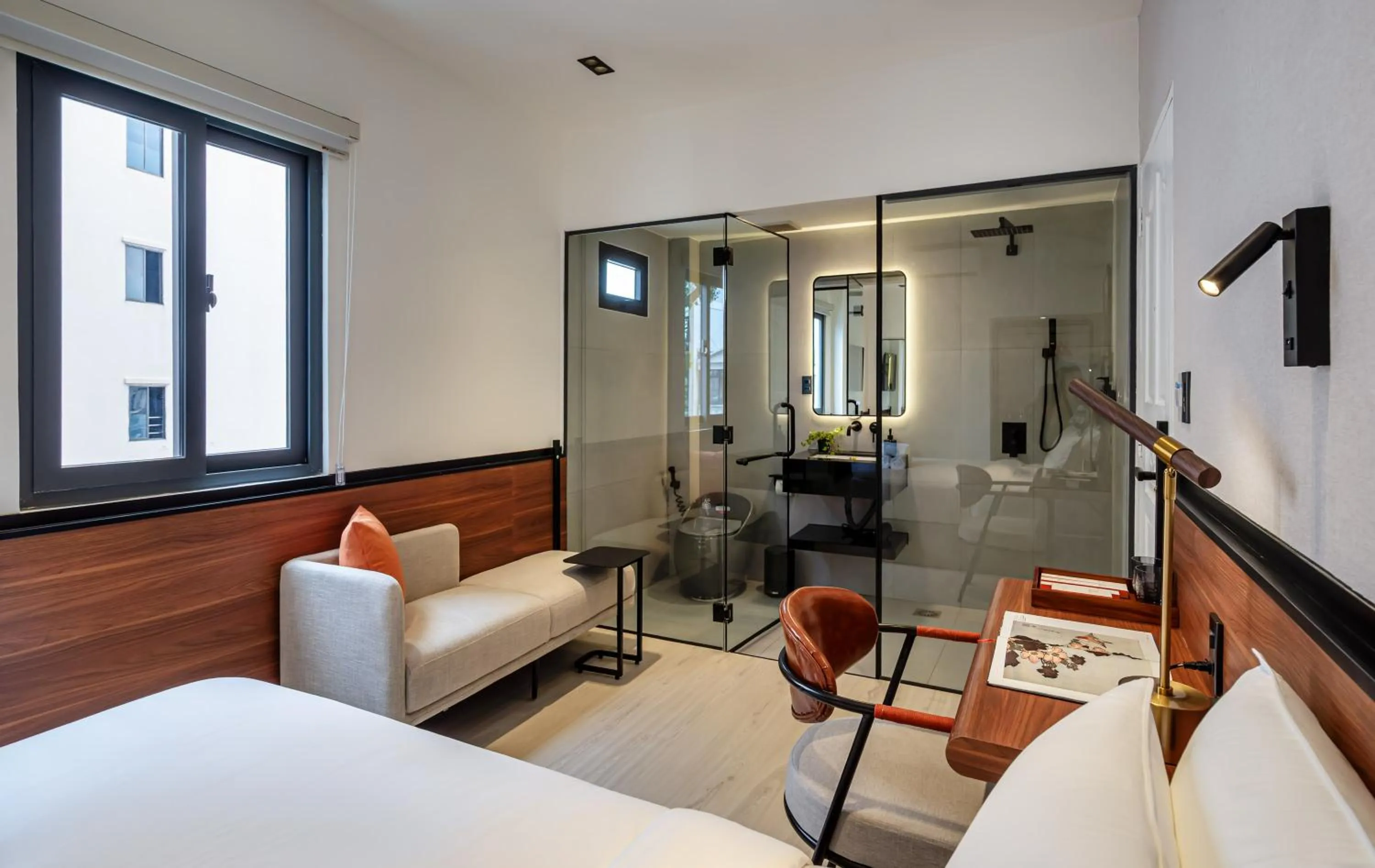 Photo of the whole room, Bed in Metrolux City Contemporary Hotel