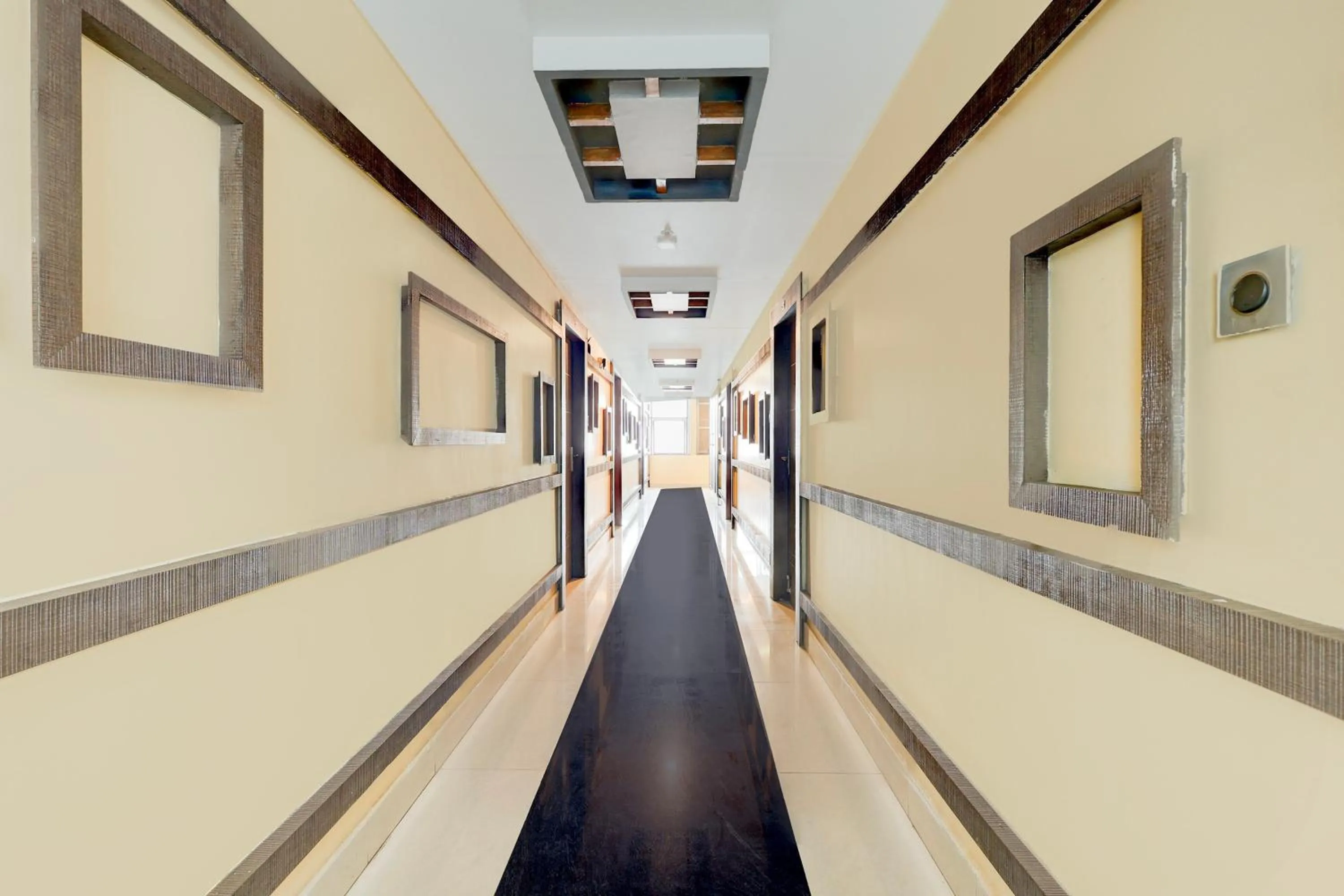 Townhouse Sankaramatam Road Near Diamond Park
