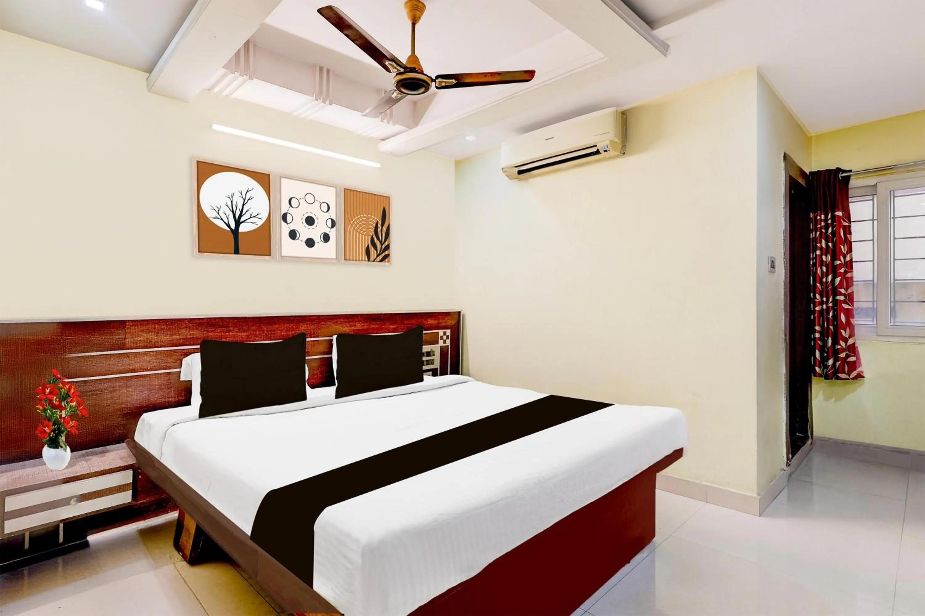 Townhouse Sankaramatam Road Near Diamond Park