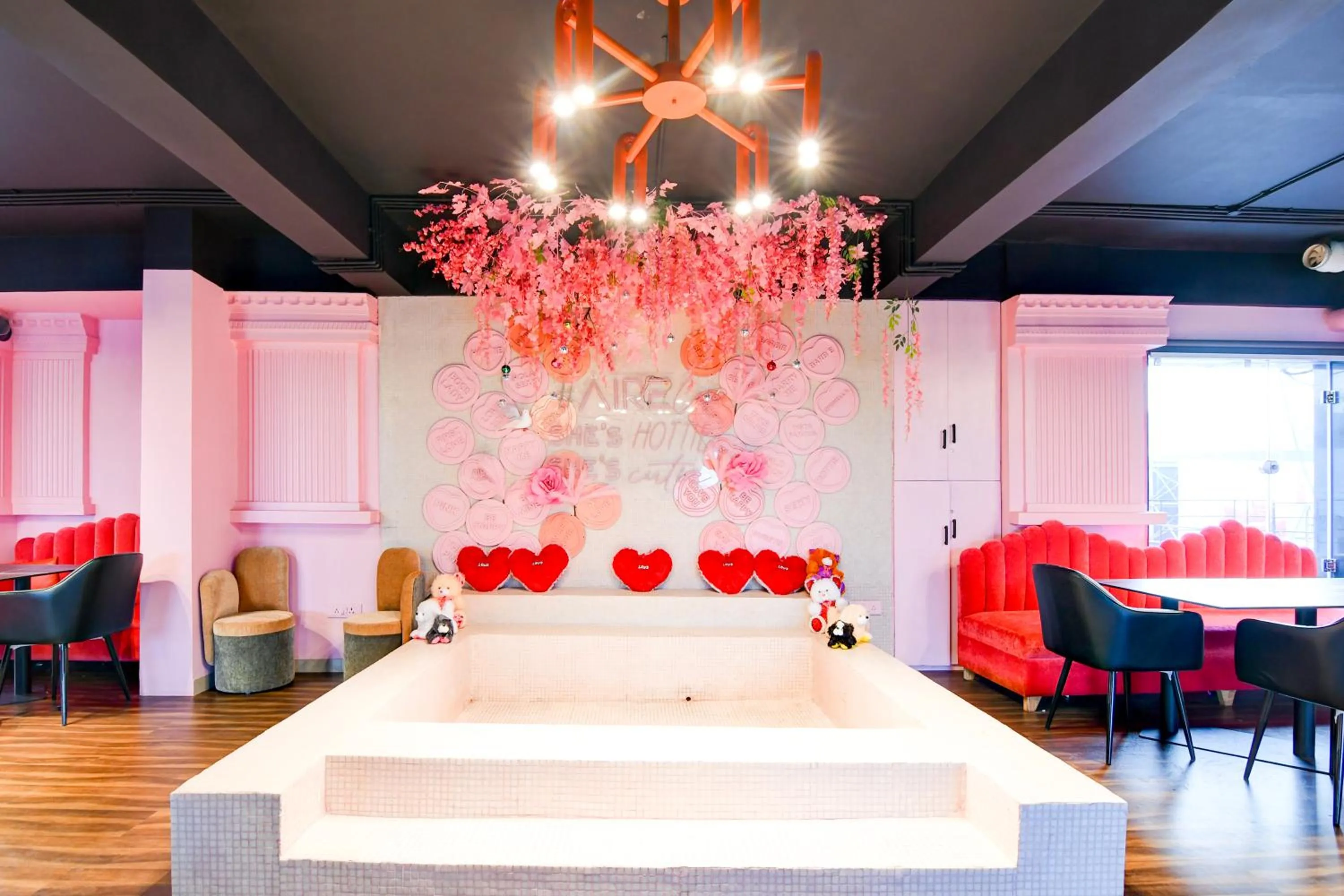 Restaurant/places to eat in Hotel Brill View 500m From ITC Royal Kolkata