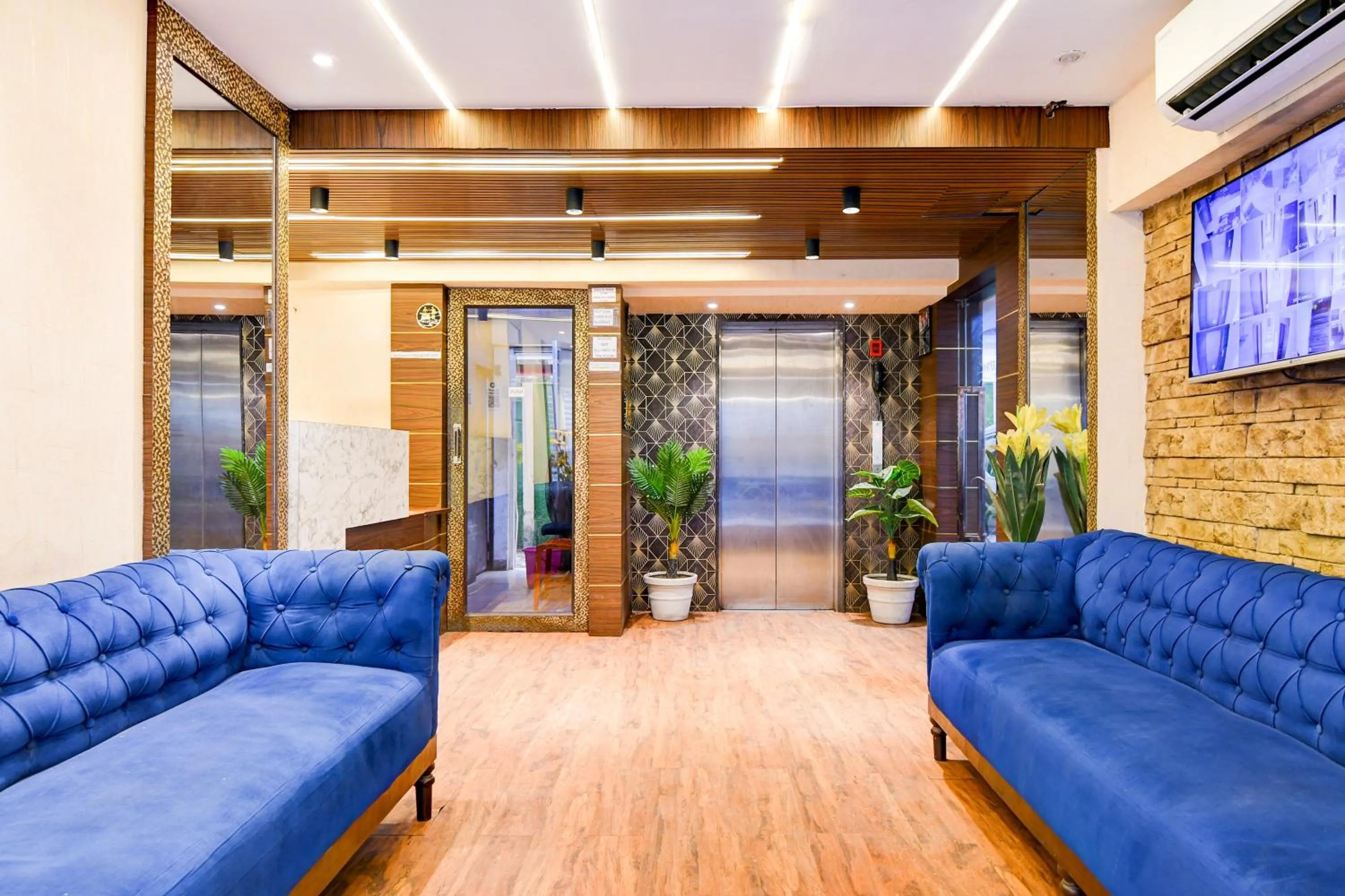 Lobby or reception in Hotel Brill View 500m From ITC Royal Kolkata