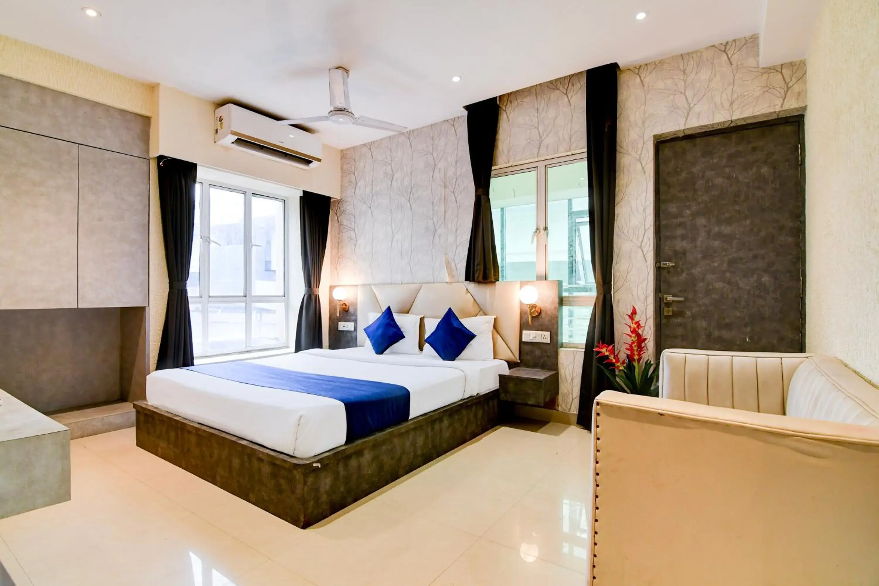 Hotel Brill View 500m From ITC Royal Kolkata Hotel Brill View 500m From ITC Royal Kolkata