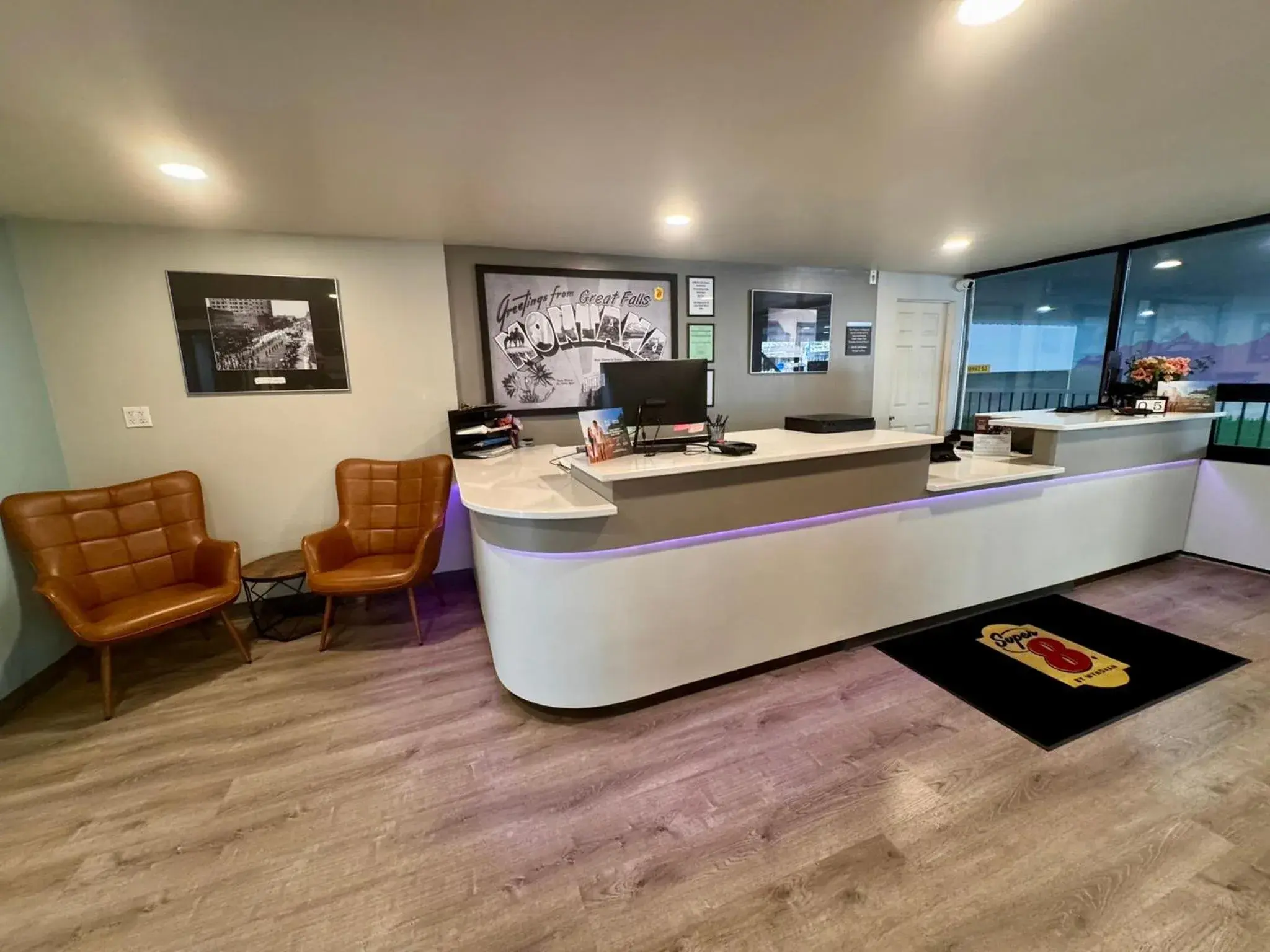 Lobby or reception in Super 8 by Wyndham Great Falls City Center Lobby or reception in Super 8 by Wyndham Great Falls City Center