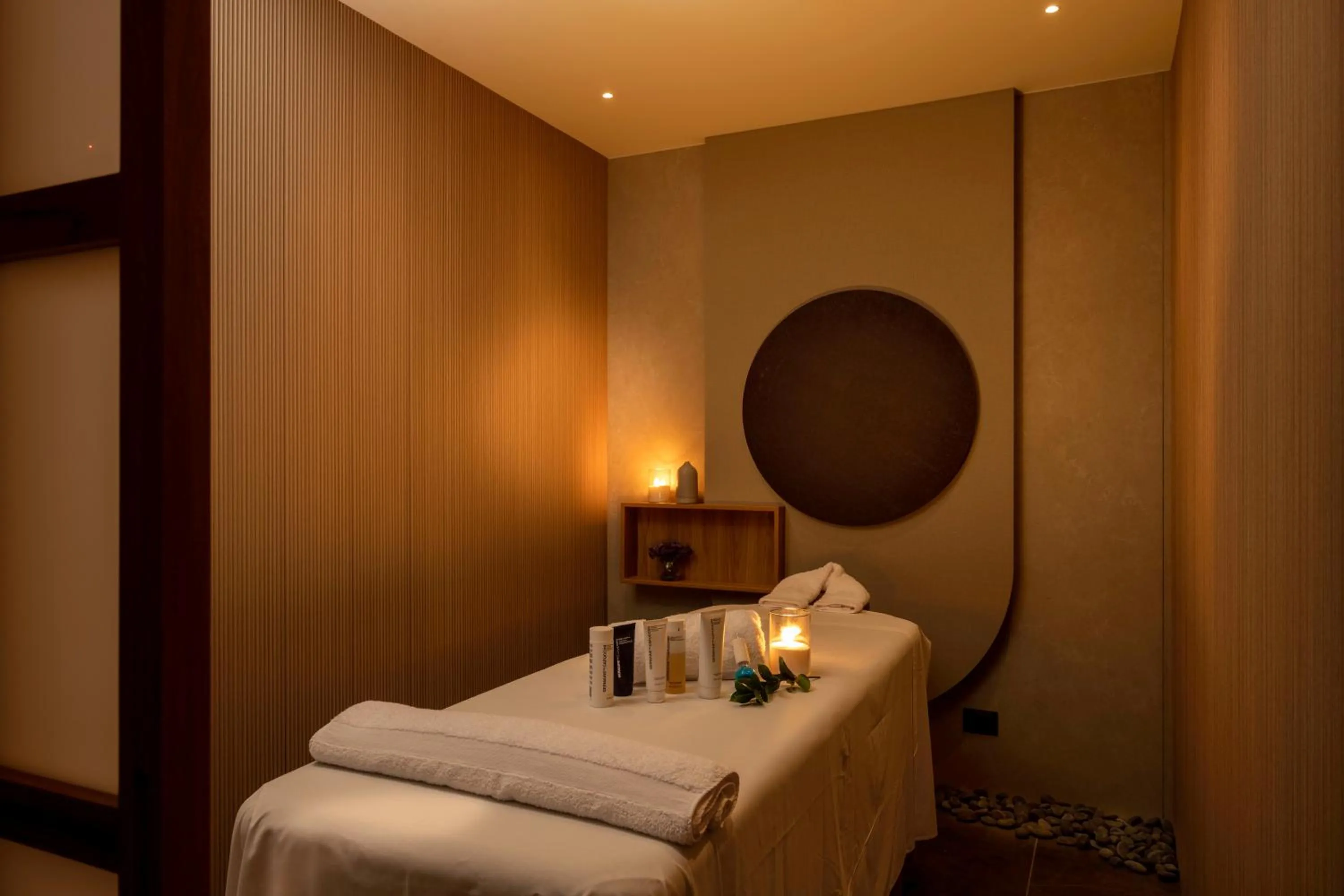 Massage in Wyndham Grand Costa Del Sol Lima Airport