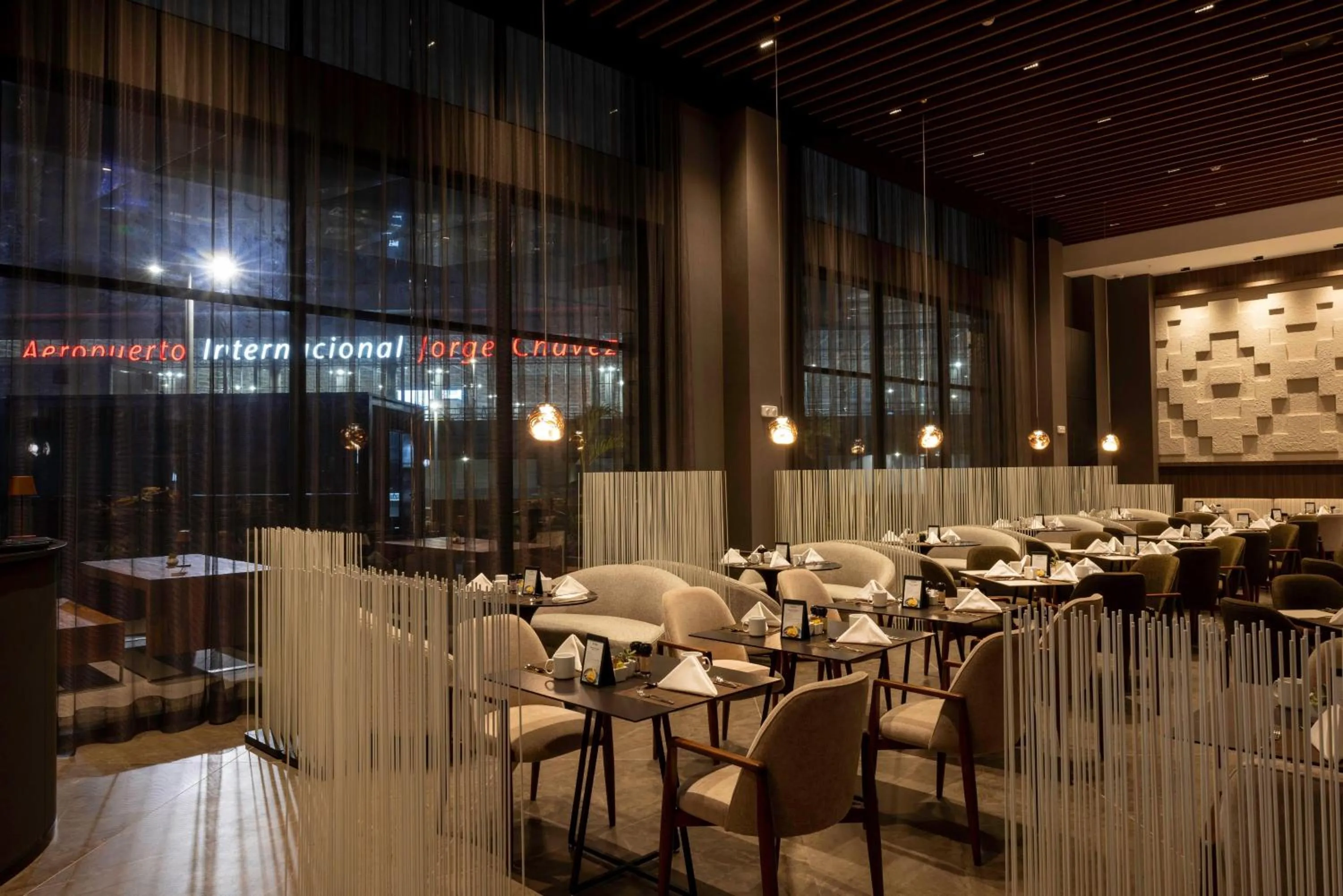 Restaurant/places to eat in Wyndham Grand Costa Del Sol Lima Airport