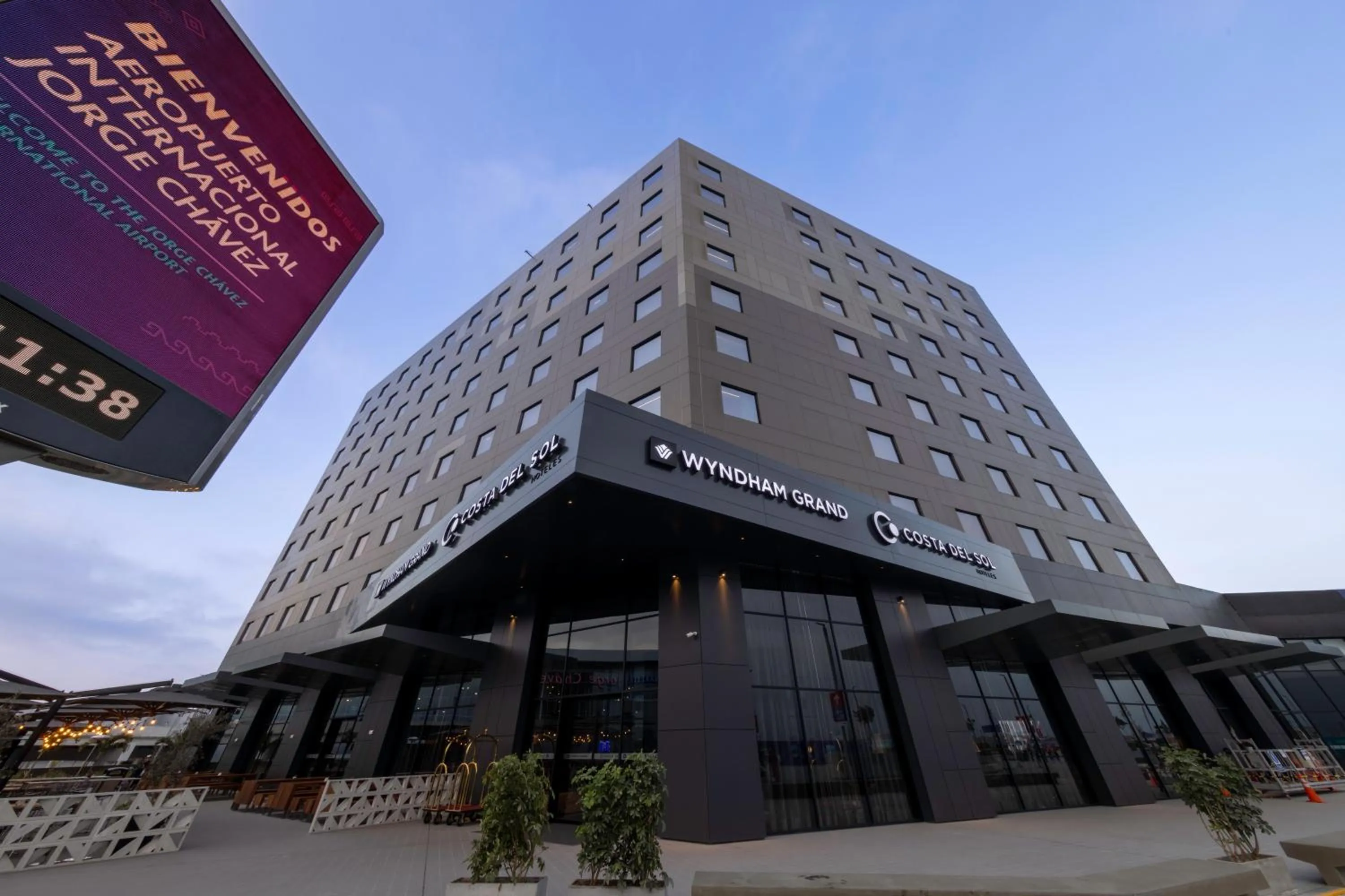 Property building in Wyndham Grand Costa Del Sol Lima Airport