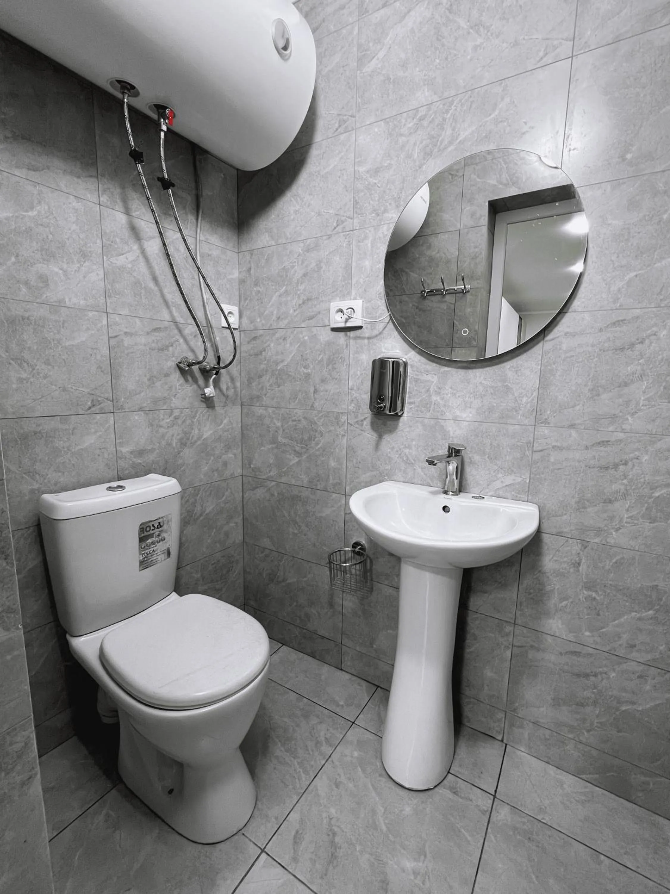 Shower in Apple Hostel Bishkek