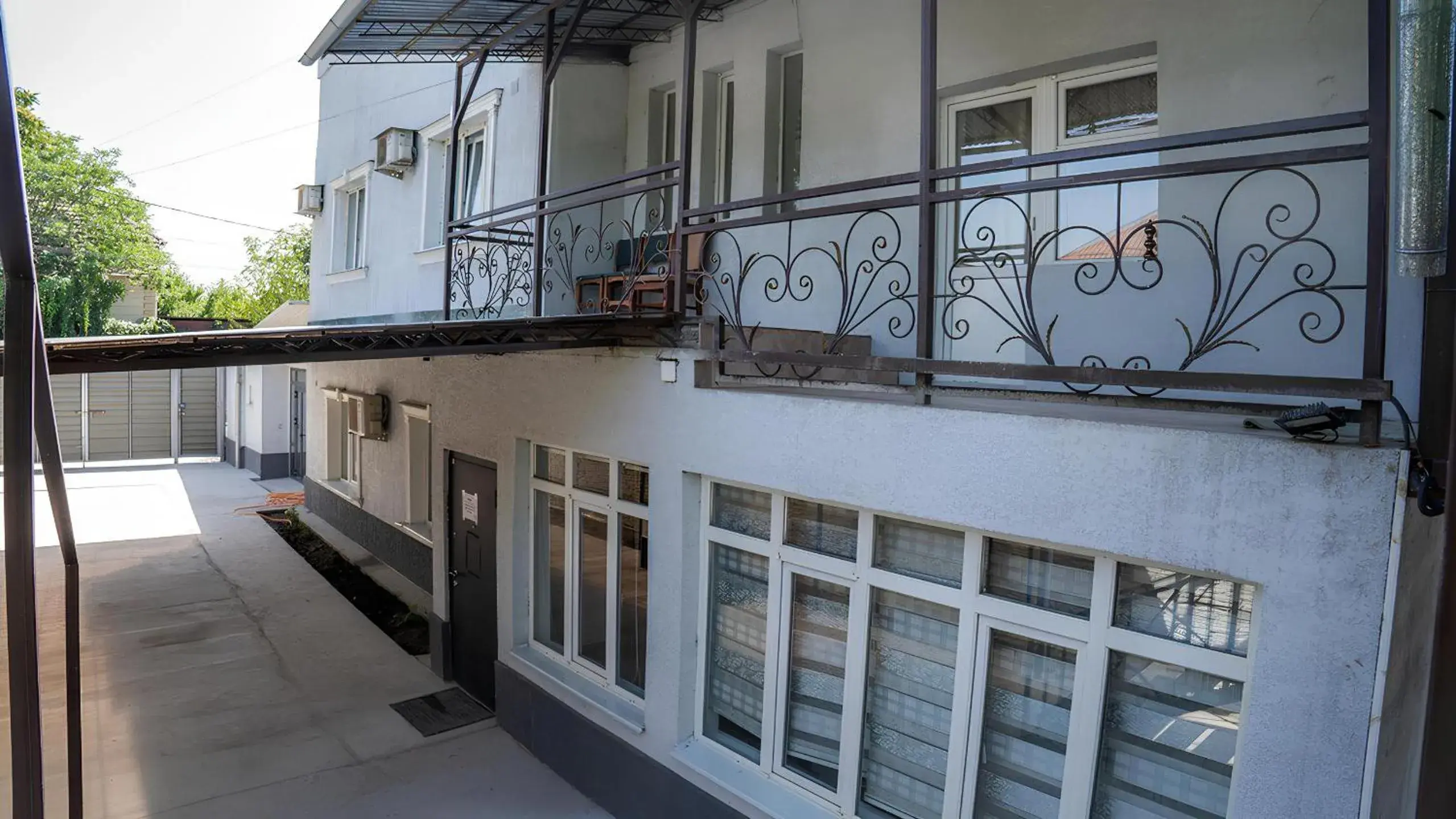 Property building in Apple Hostel Bishkek Property building in Apple Hostel Bishkek