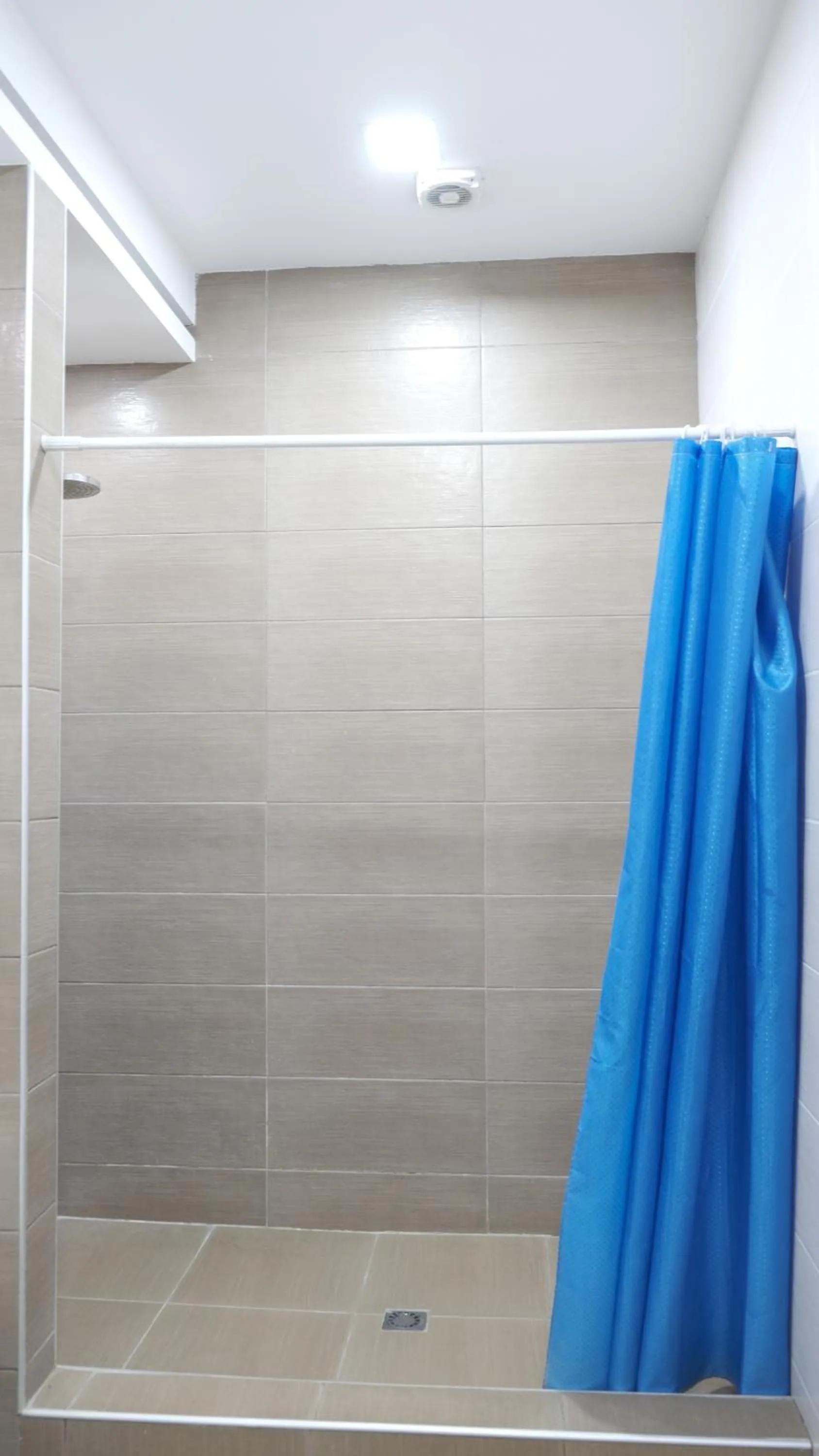 Shower in Apple Hostel Bishkek