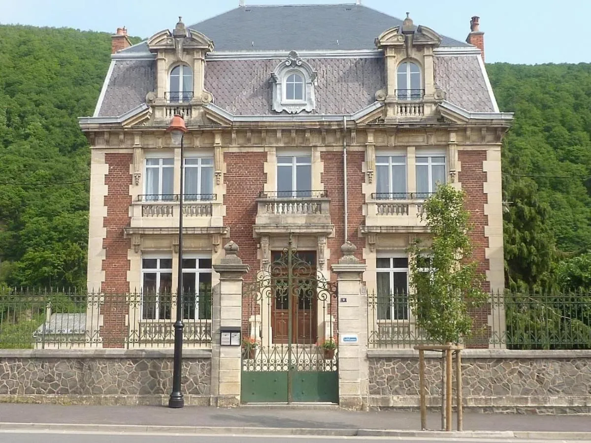 Le Clos Belle Rose et La Roseraie