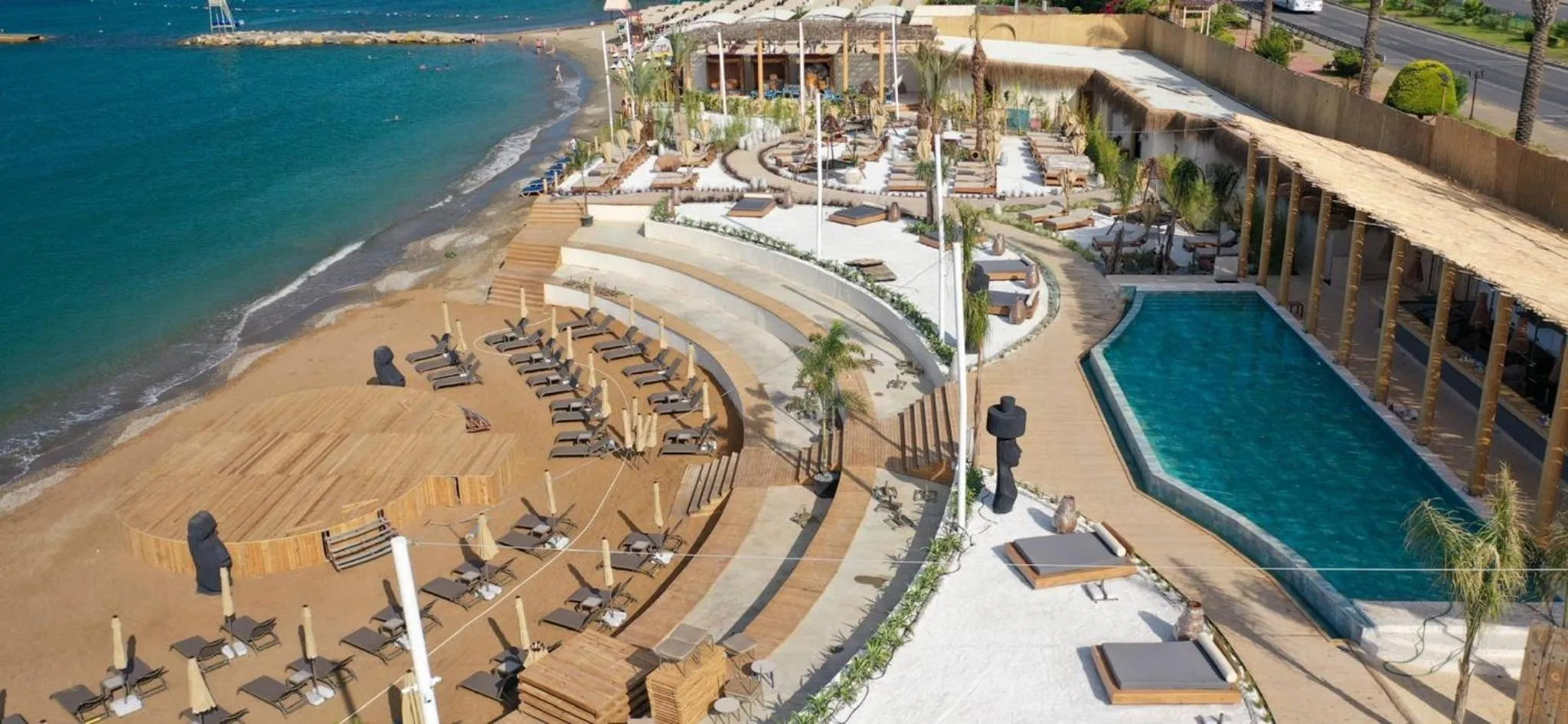 Azura World Hotel