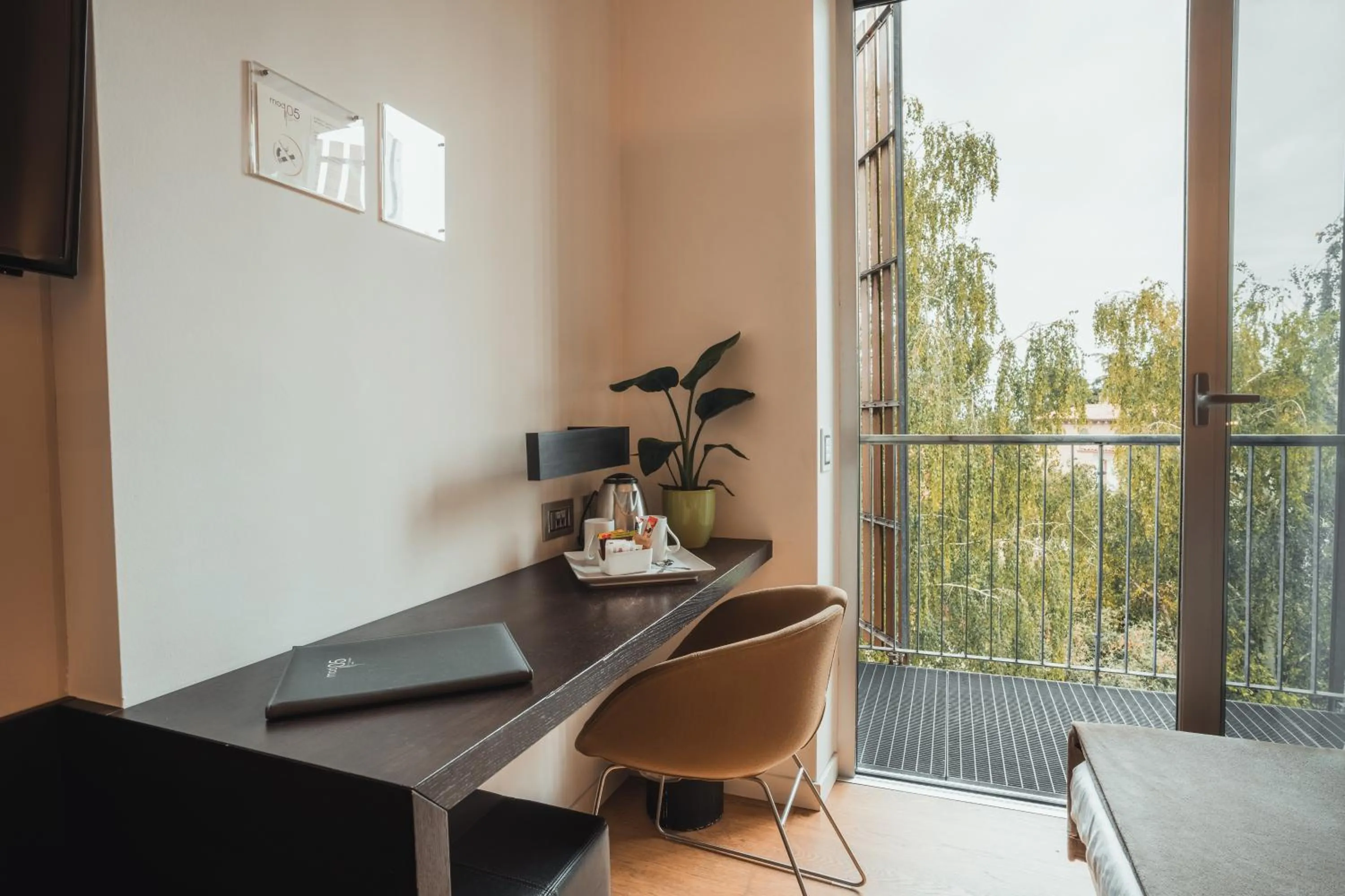 Photo of the whole room in Mod 05 Bike Hotel