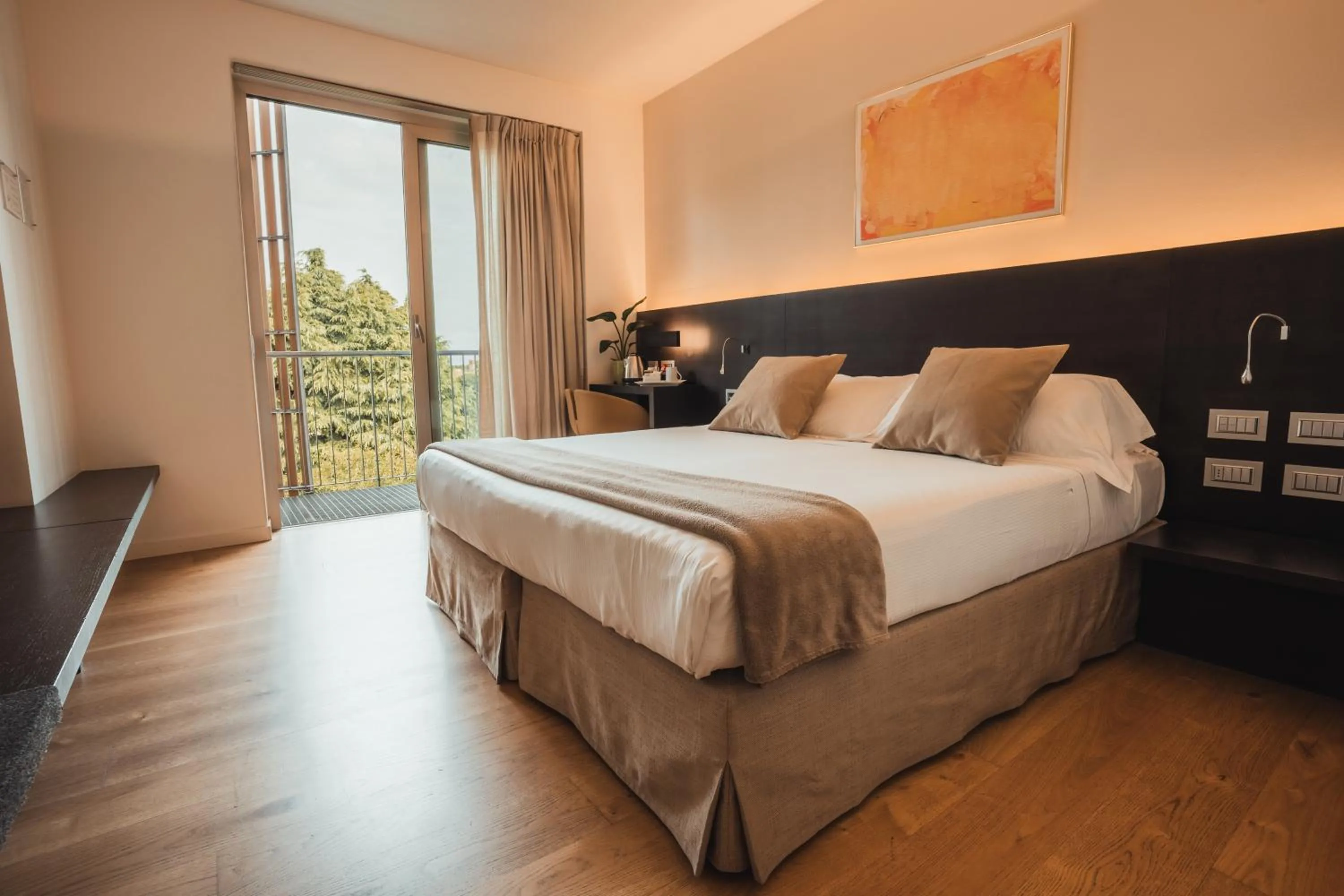 Bedroom, Bed in Mod 05 Bike Hotel