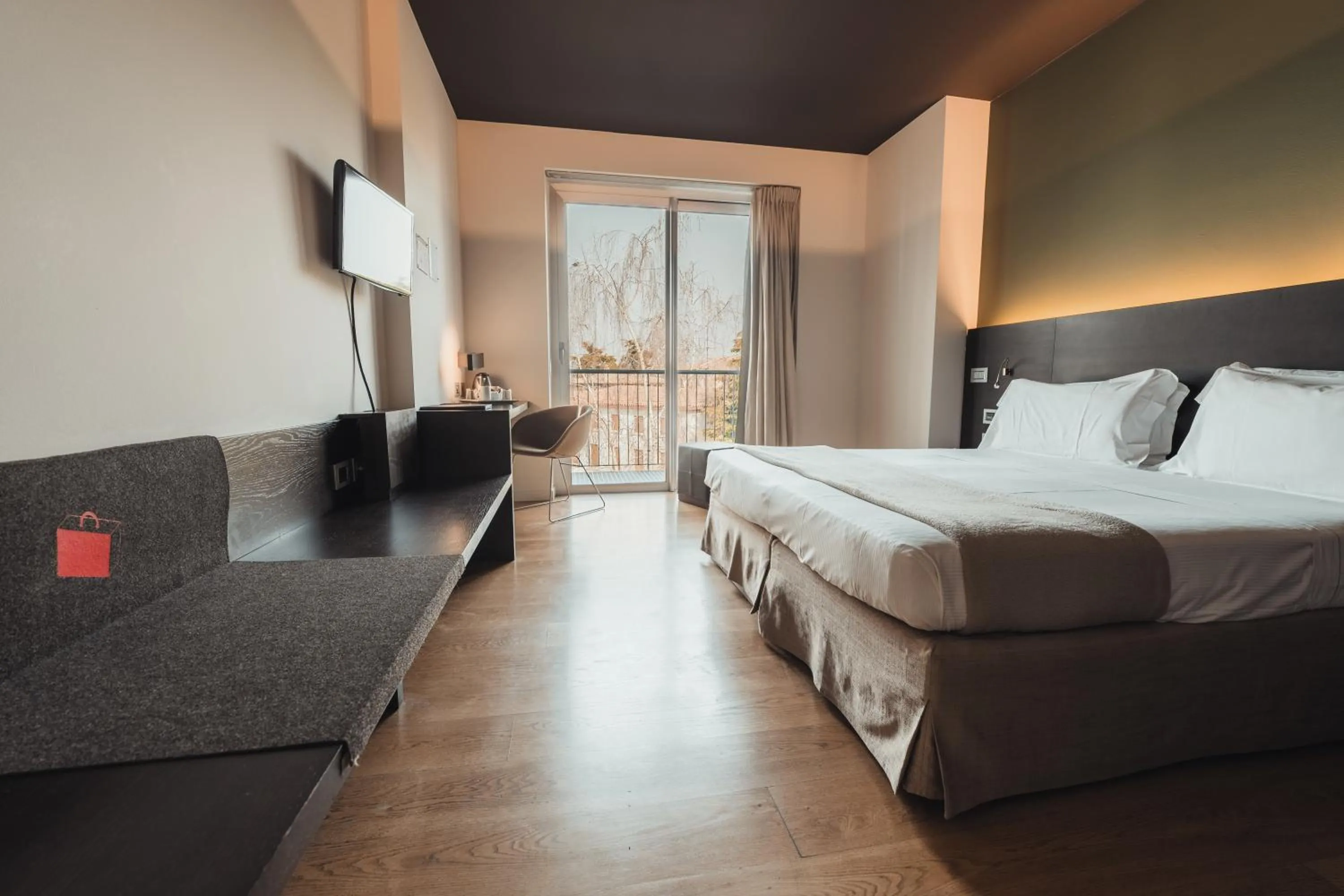 Bedroom, Bed in Mod 05 Bike Hotel