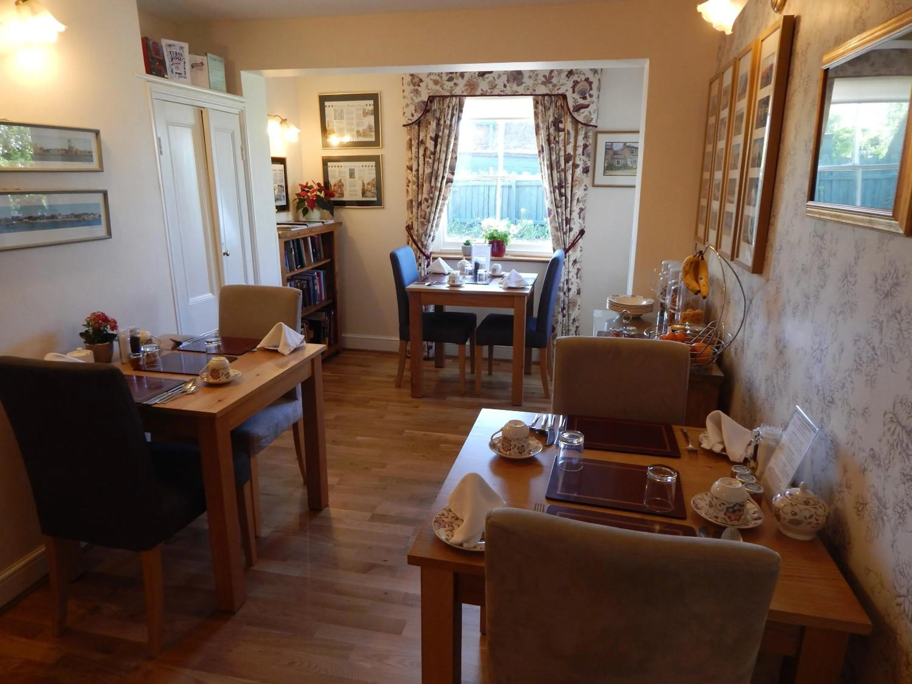 Restaurant/places to eat in Fairlight Lodge