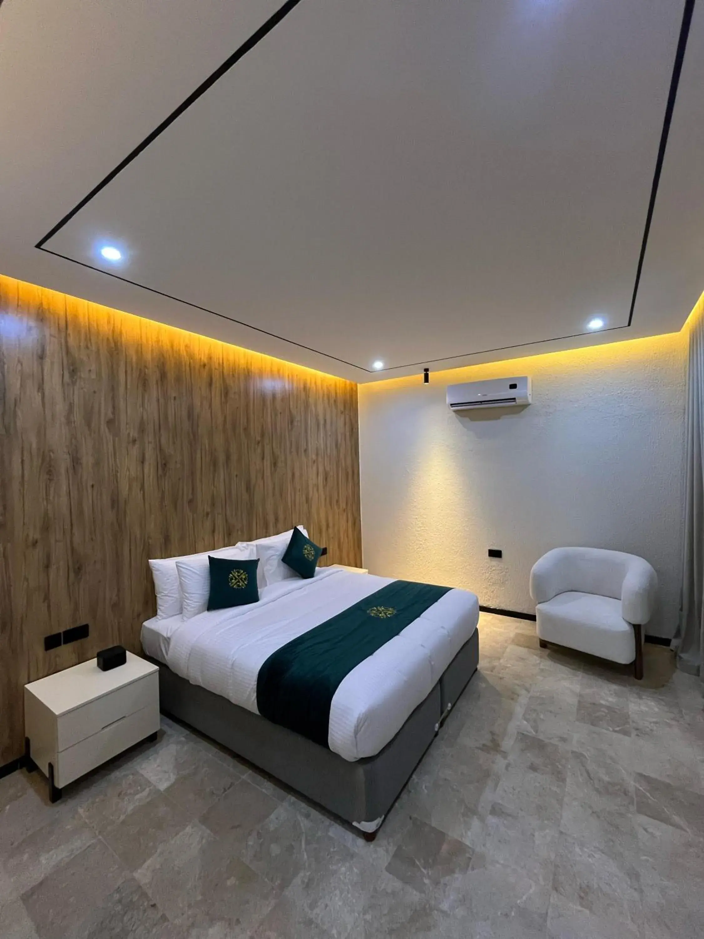 Bedroom, Bed in Al Sawadi Beach Resort & Spa Bedroom, Bed in Al Sawadi Beach Resort & Spa