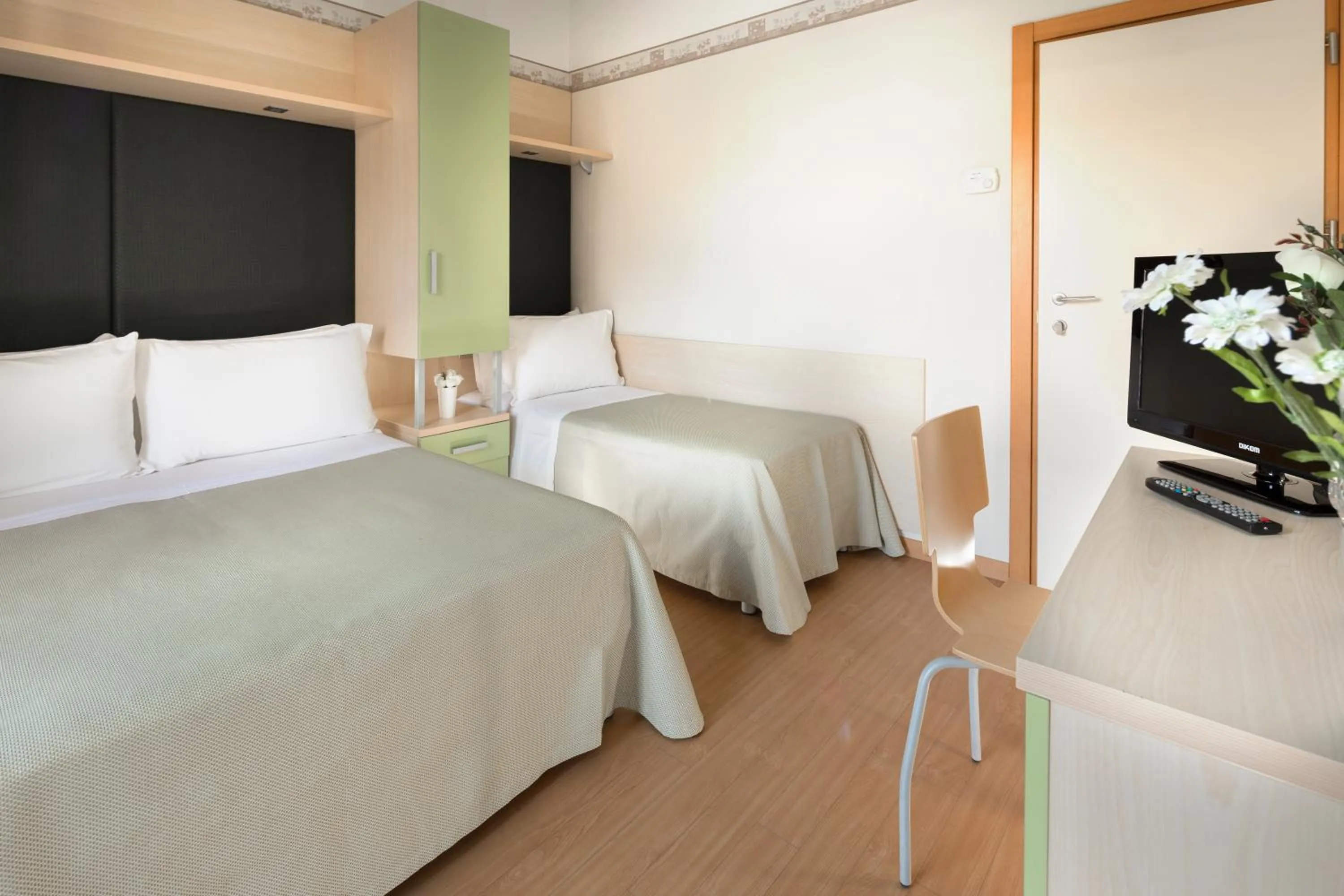 Bedroom, Bed in Hotel Sampaoli