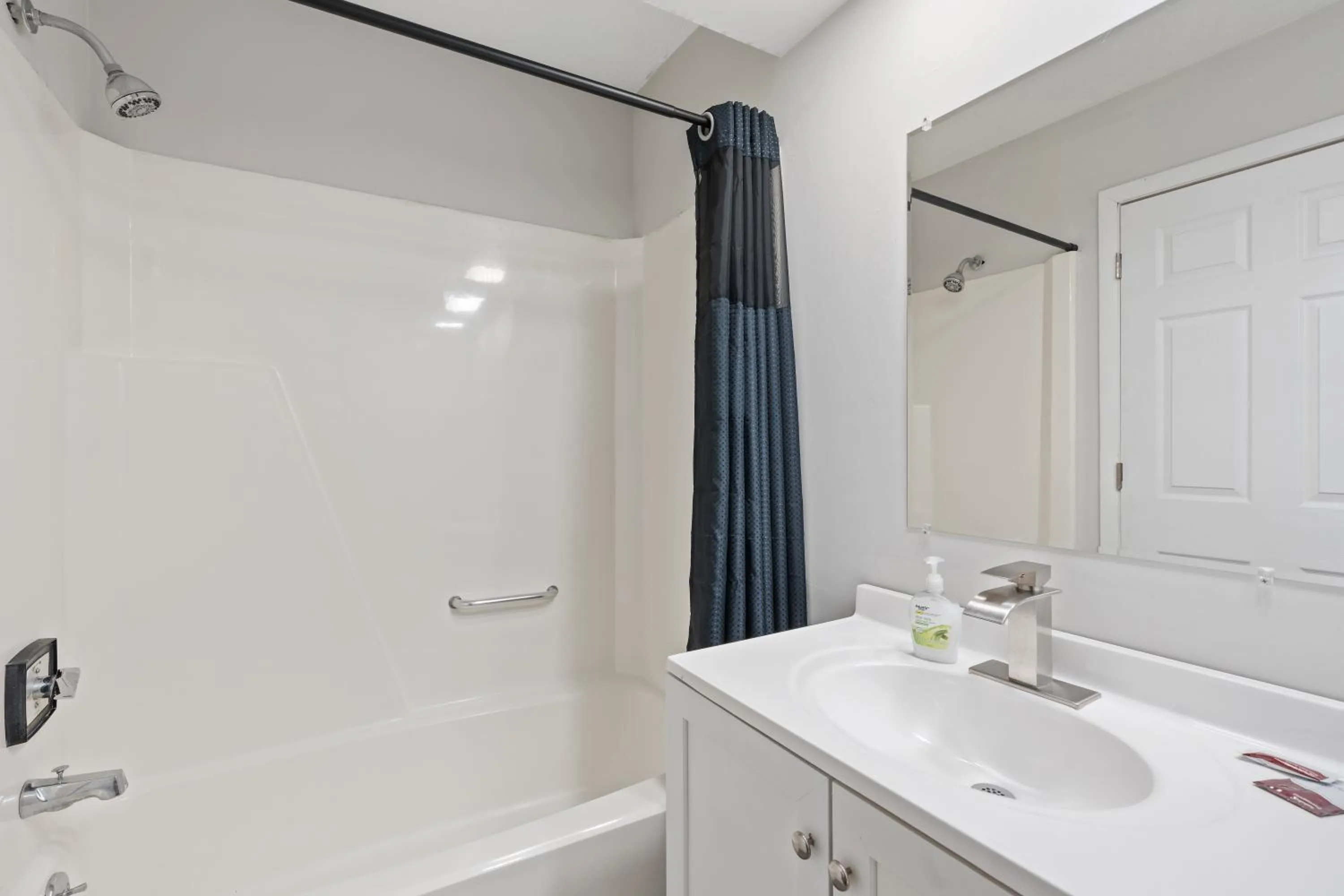 Willow Inn Suites