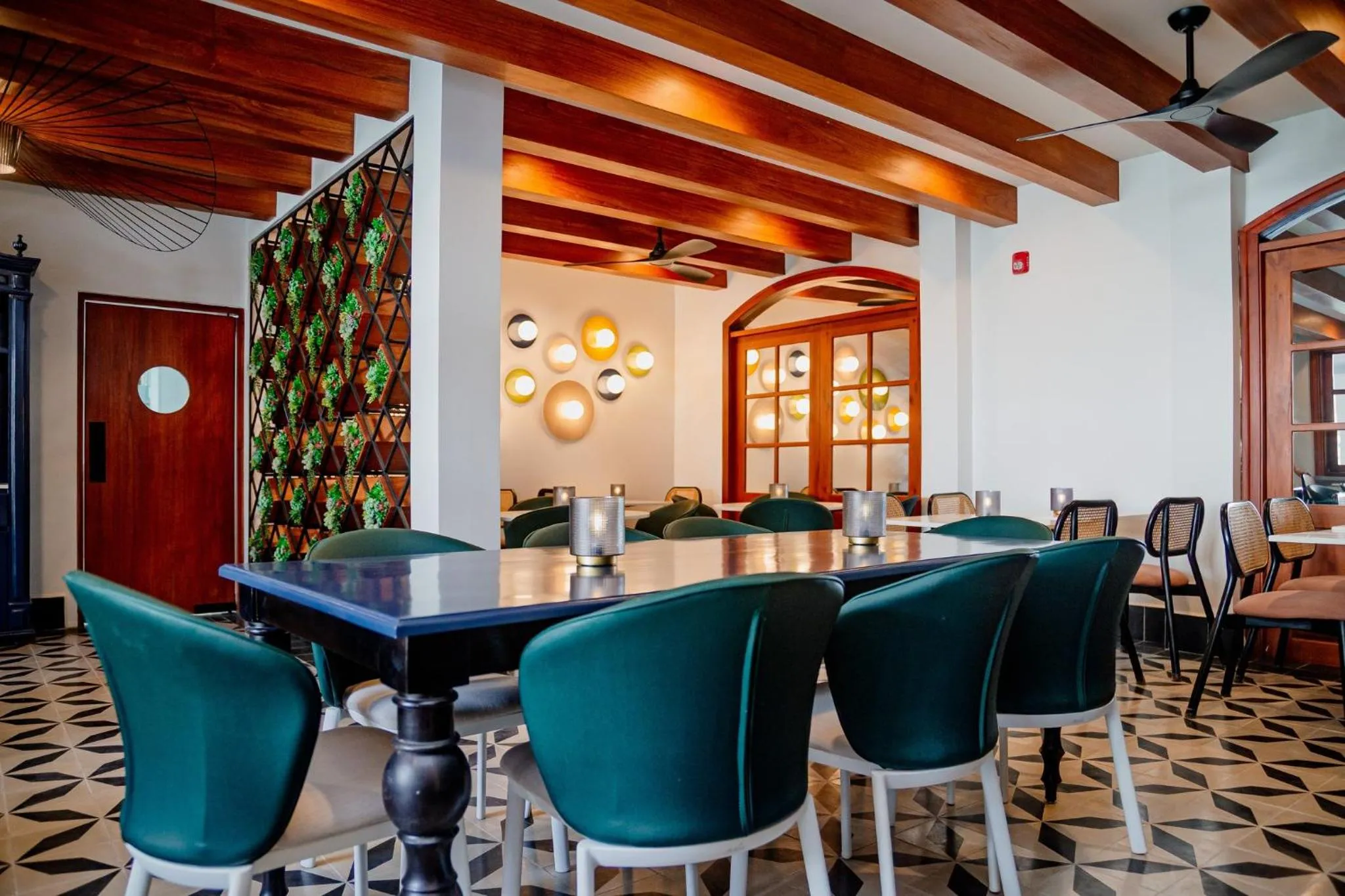 Restaurant/places to eat in voco Lake Nicaragua - Granada by IHG