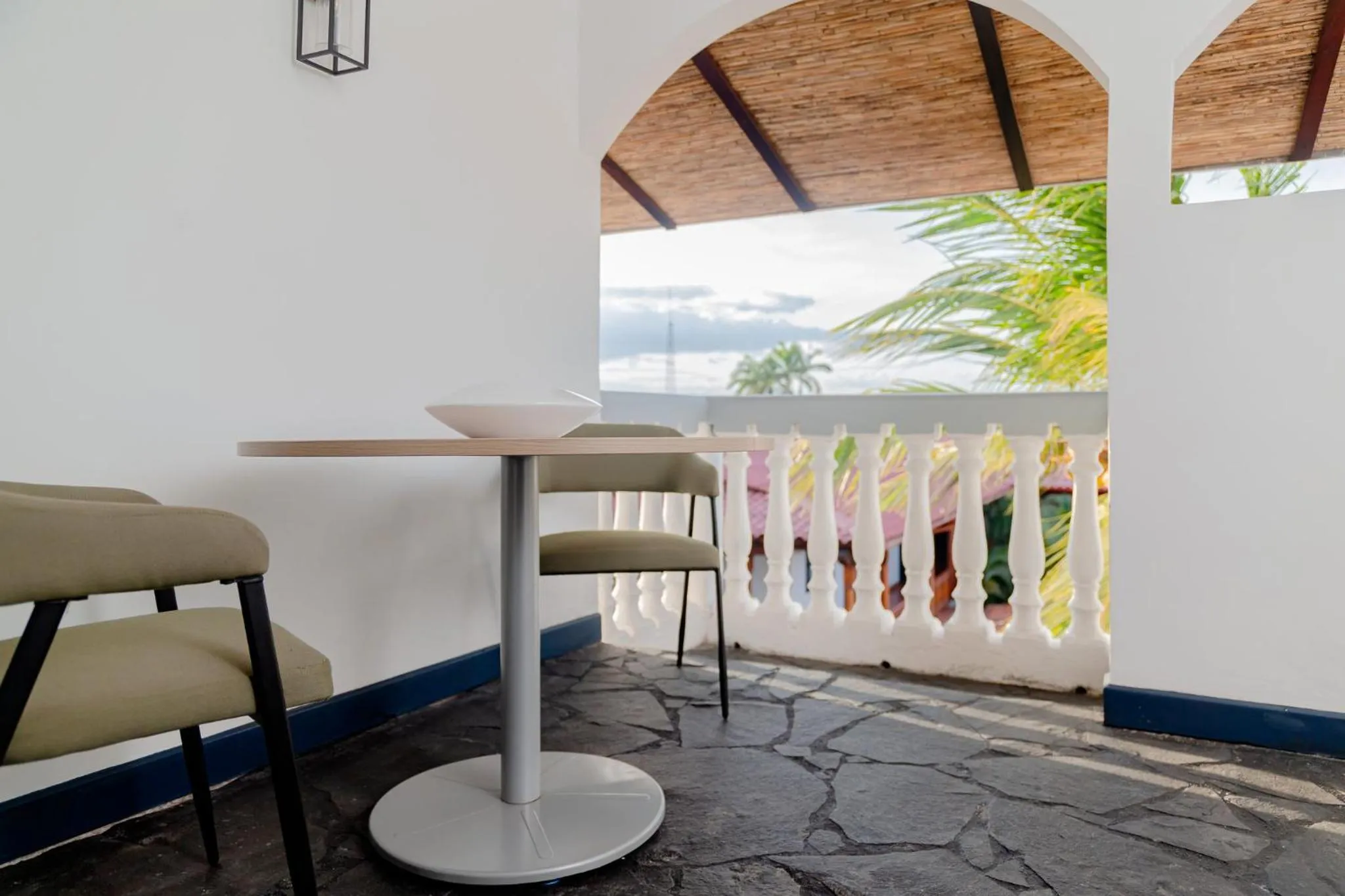 Photo of the whole room in voco Lake Nicaragua - Granada by IHG