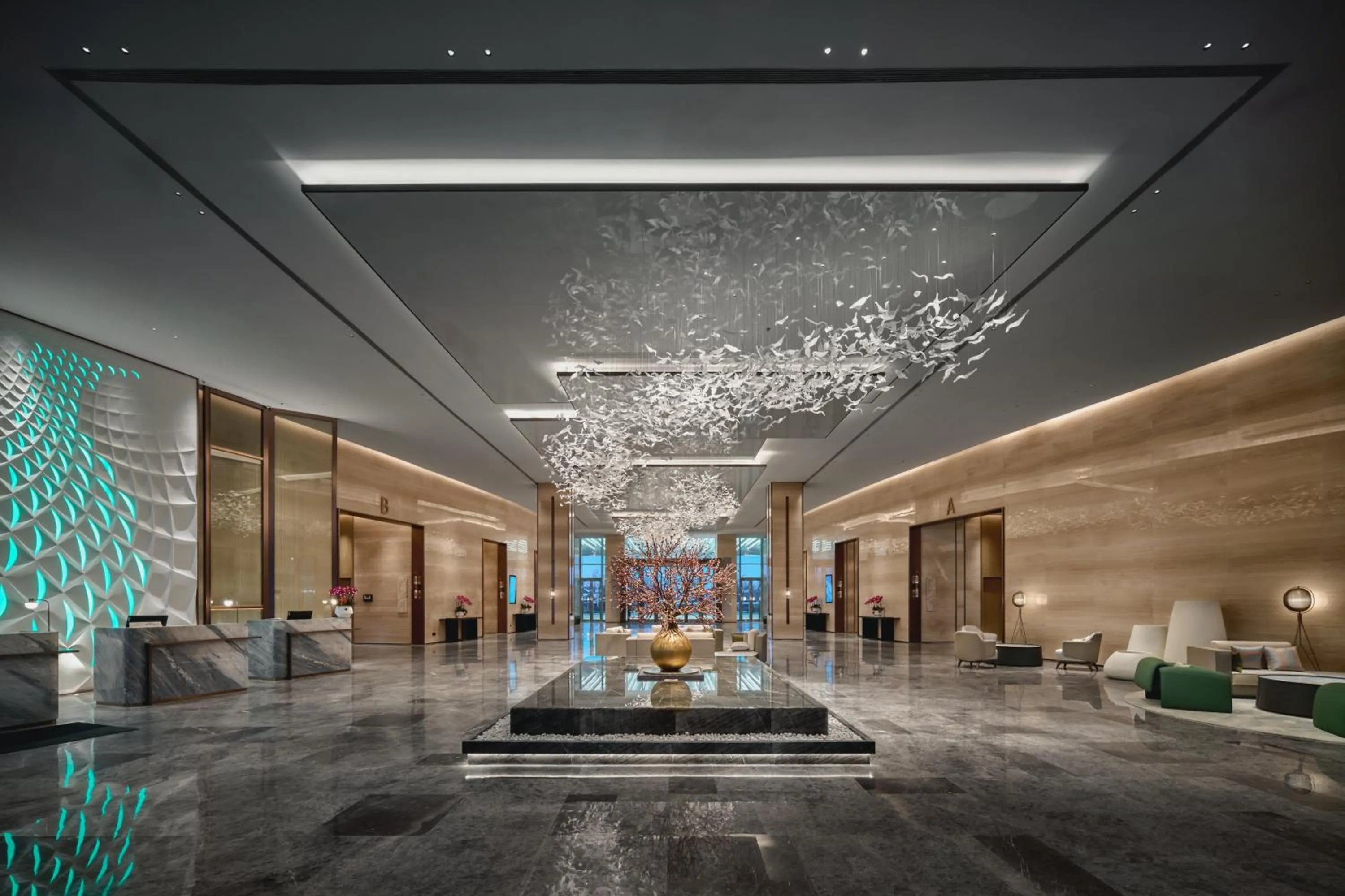 Property building in Crowne Plaza Wuhan Tianhe Airport by IHG