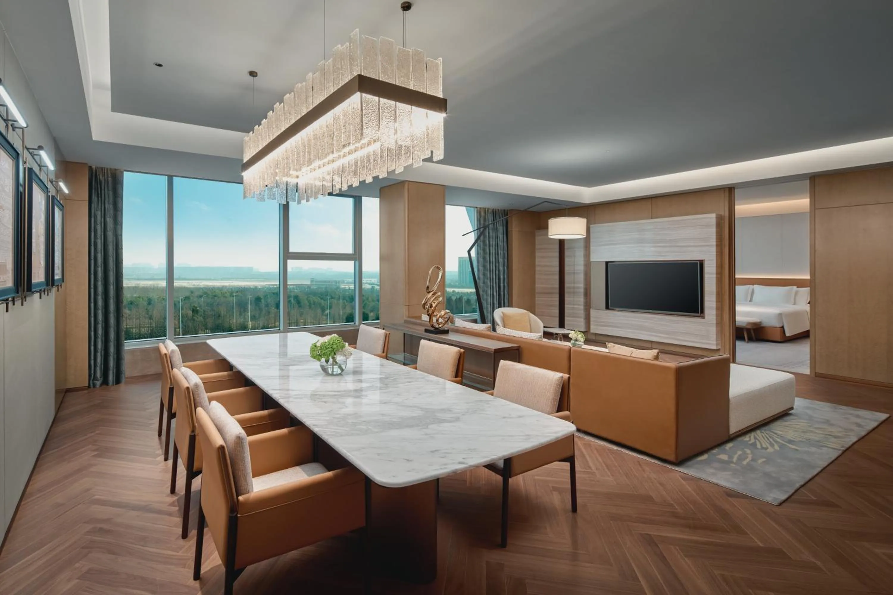 Photo of the whole room in Crowne Plaza Wuhan Tianhe Airport by IHG