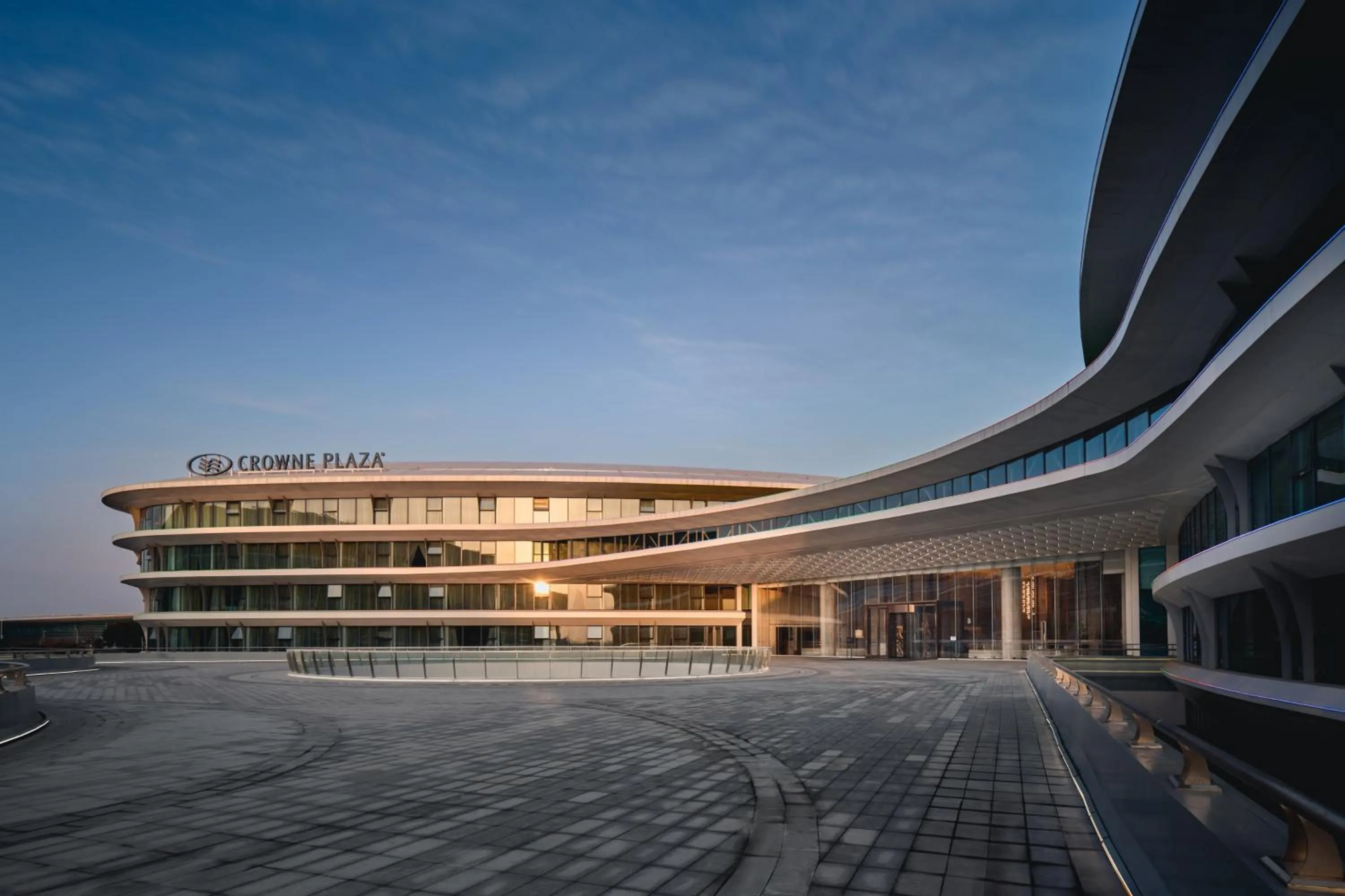 Property building in Crowne Plaza Wuhan Tianhe Airport by IHG