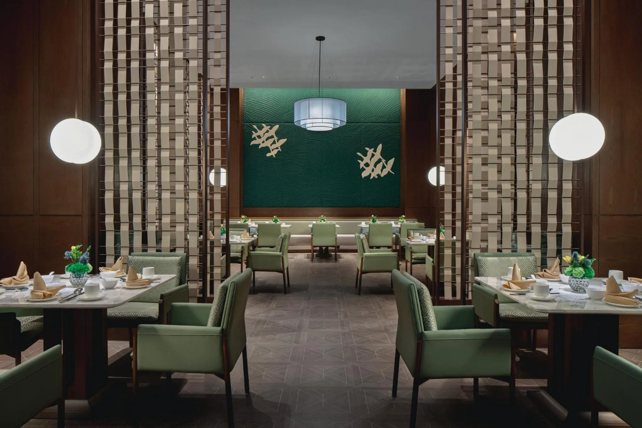 Restaurant/places to eat in Holiday Inn Wuhan Tianhe Airport by IHG