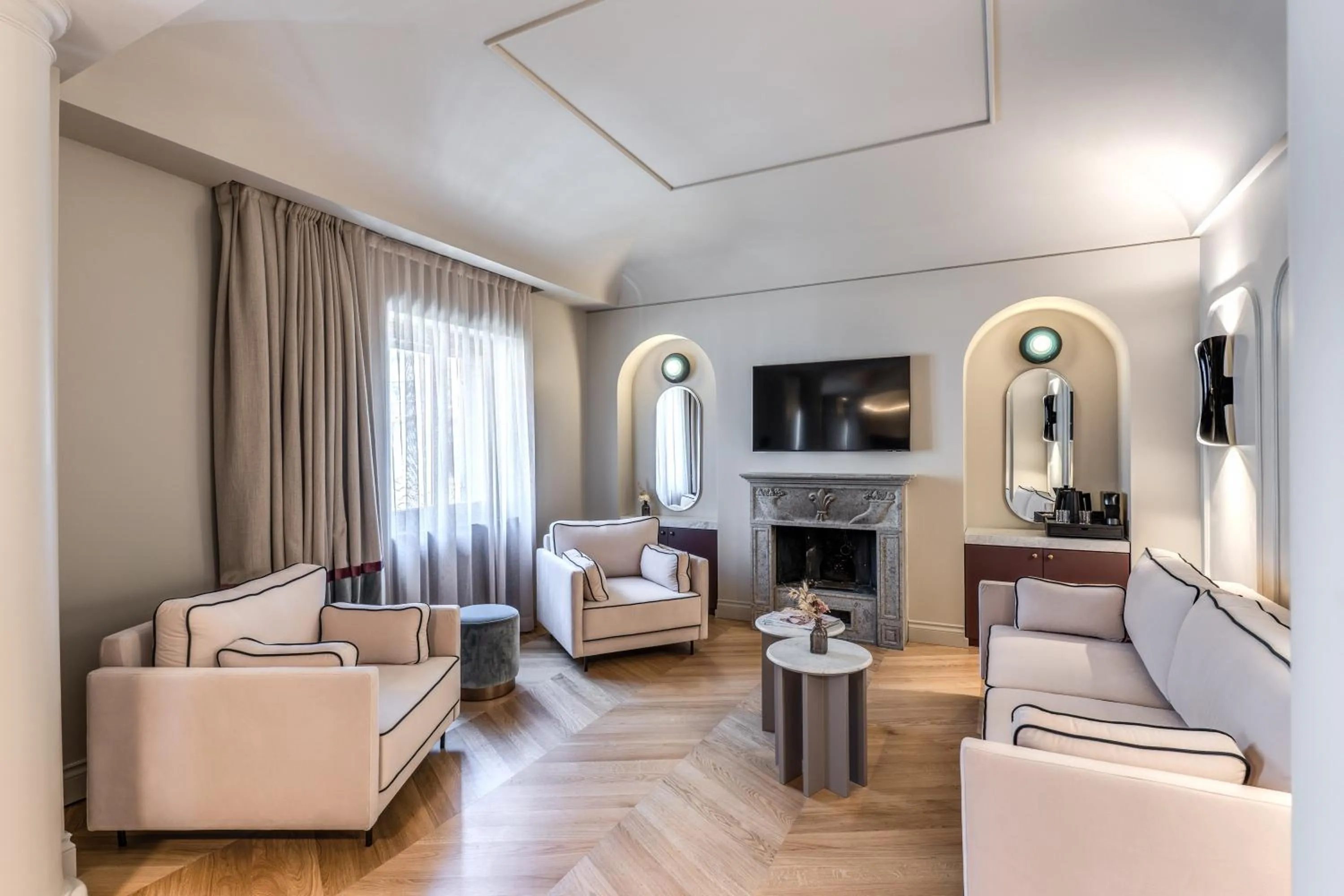 Living room, Bed in Dimora Coppelle - Adults Only