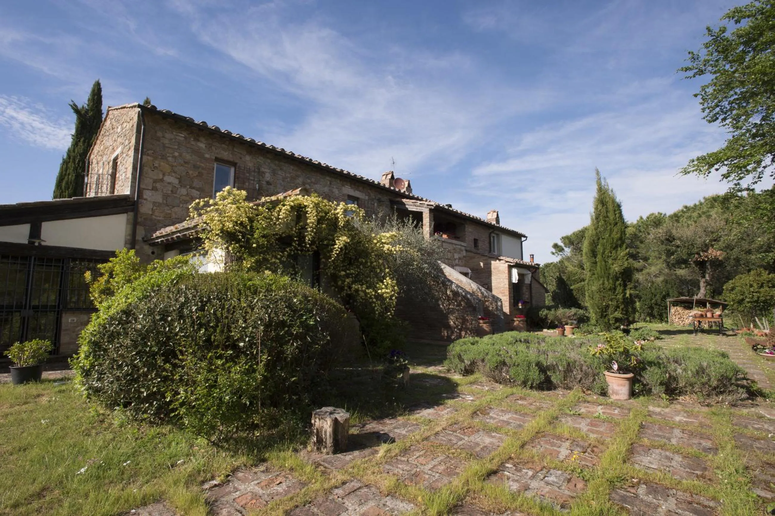 Property building in La Vittoria 10 – La Soglia della Val d’Orcia