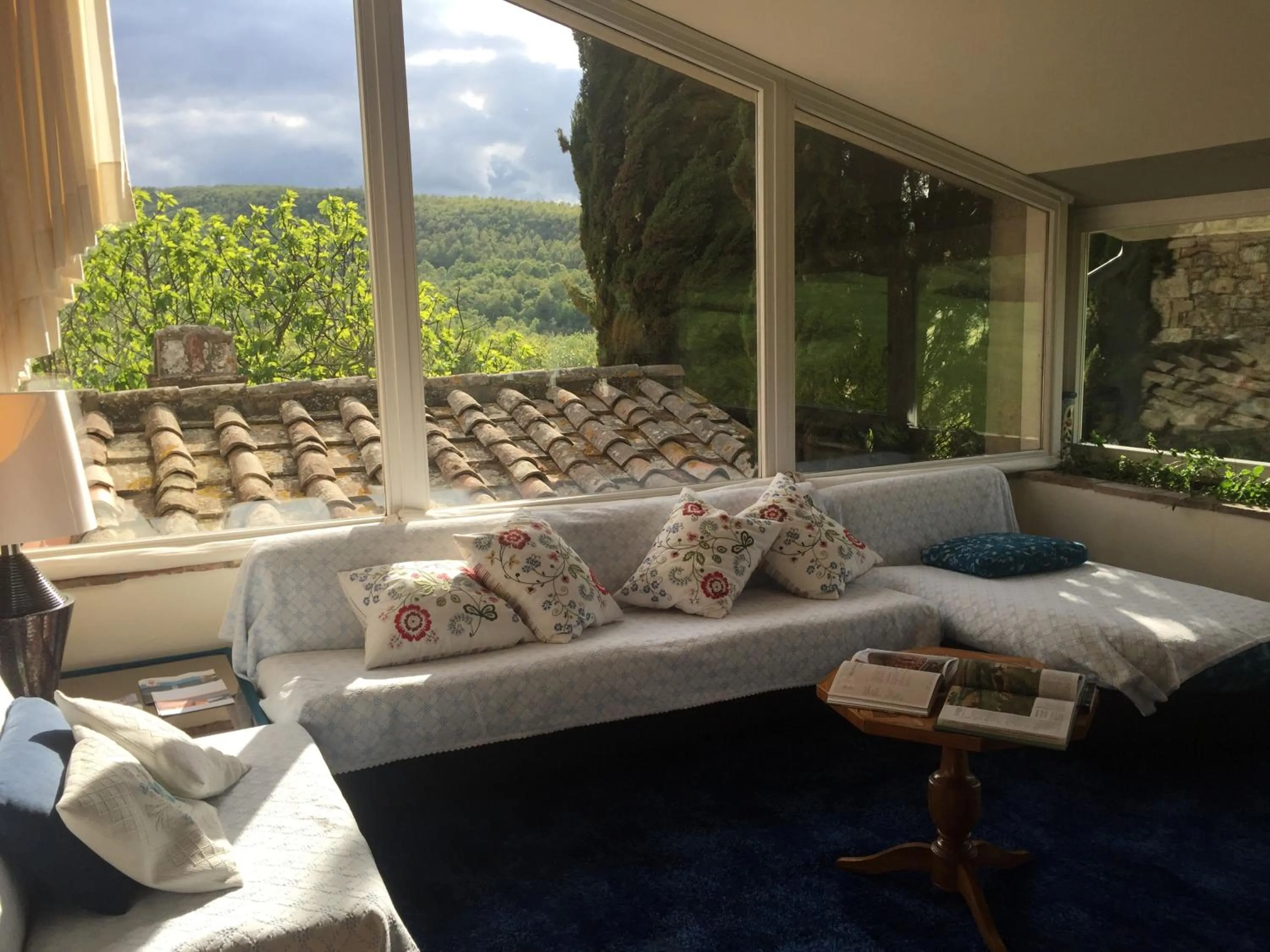 Living room in La Vittoria 10 – La Soglia della Val d’Orcia