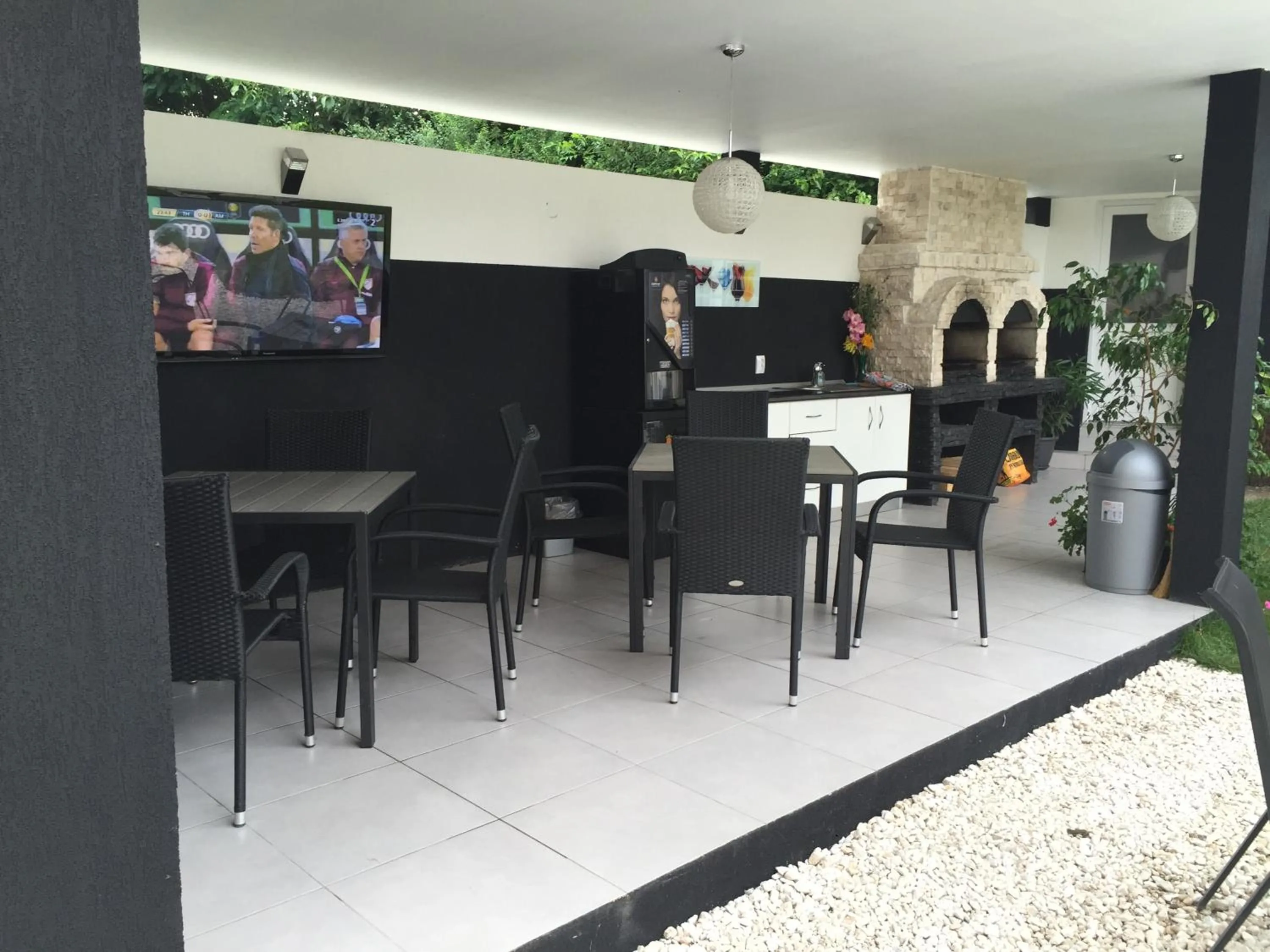 BBQ facilities in Pensiunea Avy