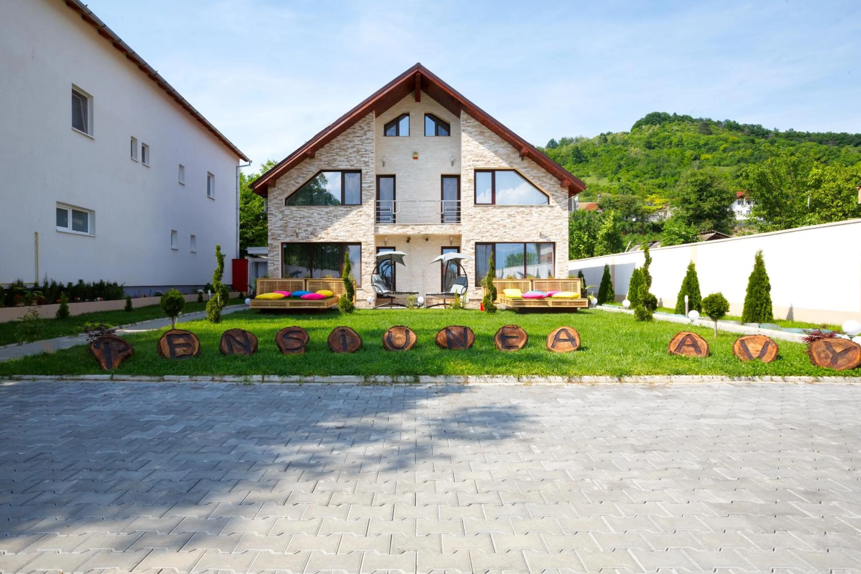 Pensiunea Avy