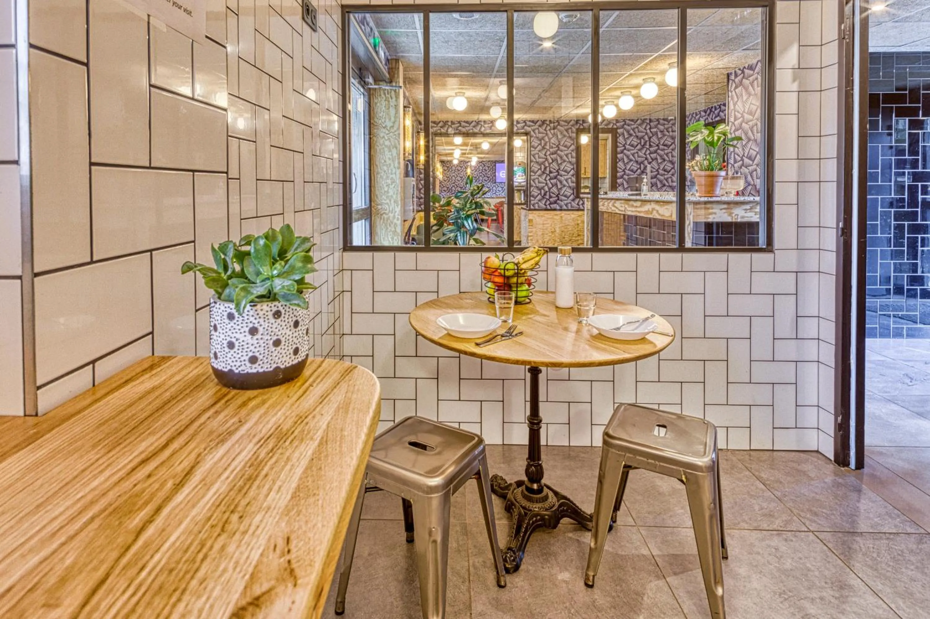 Seating area in Eklo Hotels Le Havre