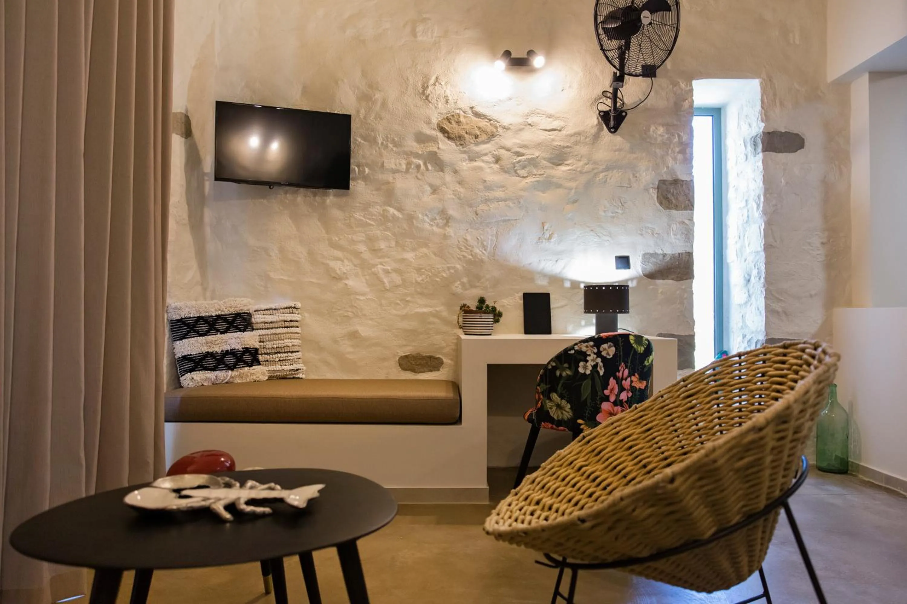 Living room, Bed in Afentiko Pigadi