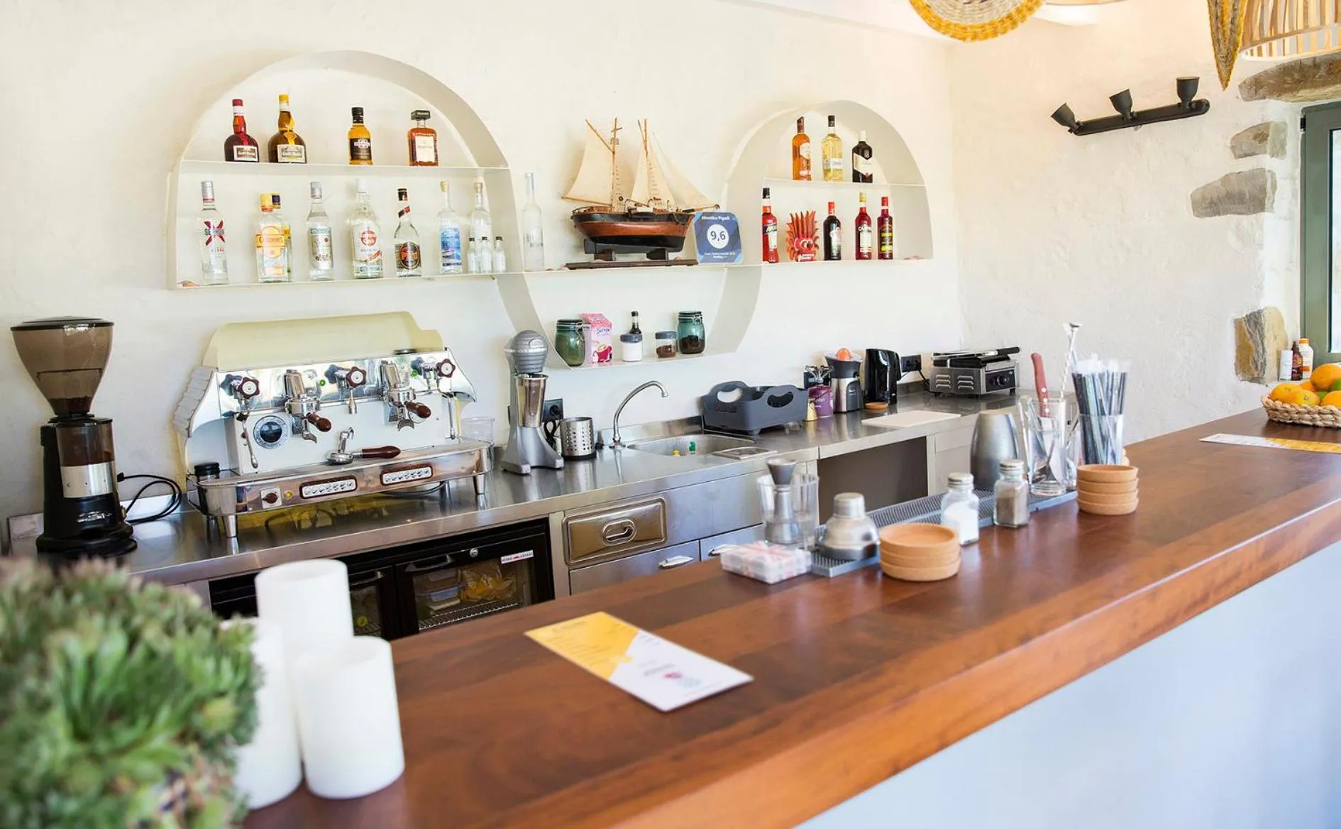 Lounge or bar in Afentiko Pigadi