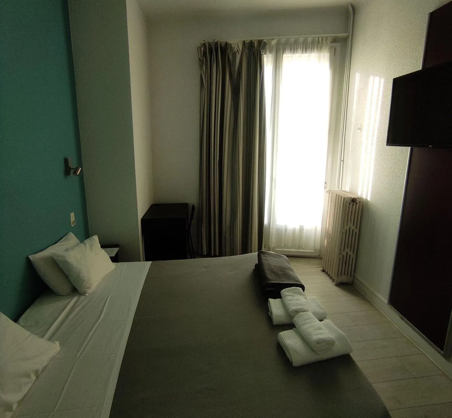 Bed in Hôtel De La Gare Nantes Station Hotel Nantes