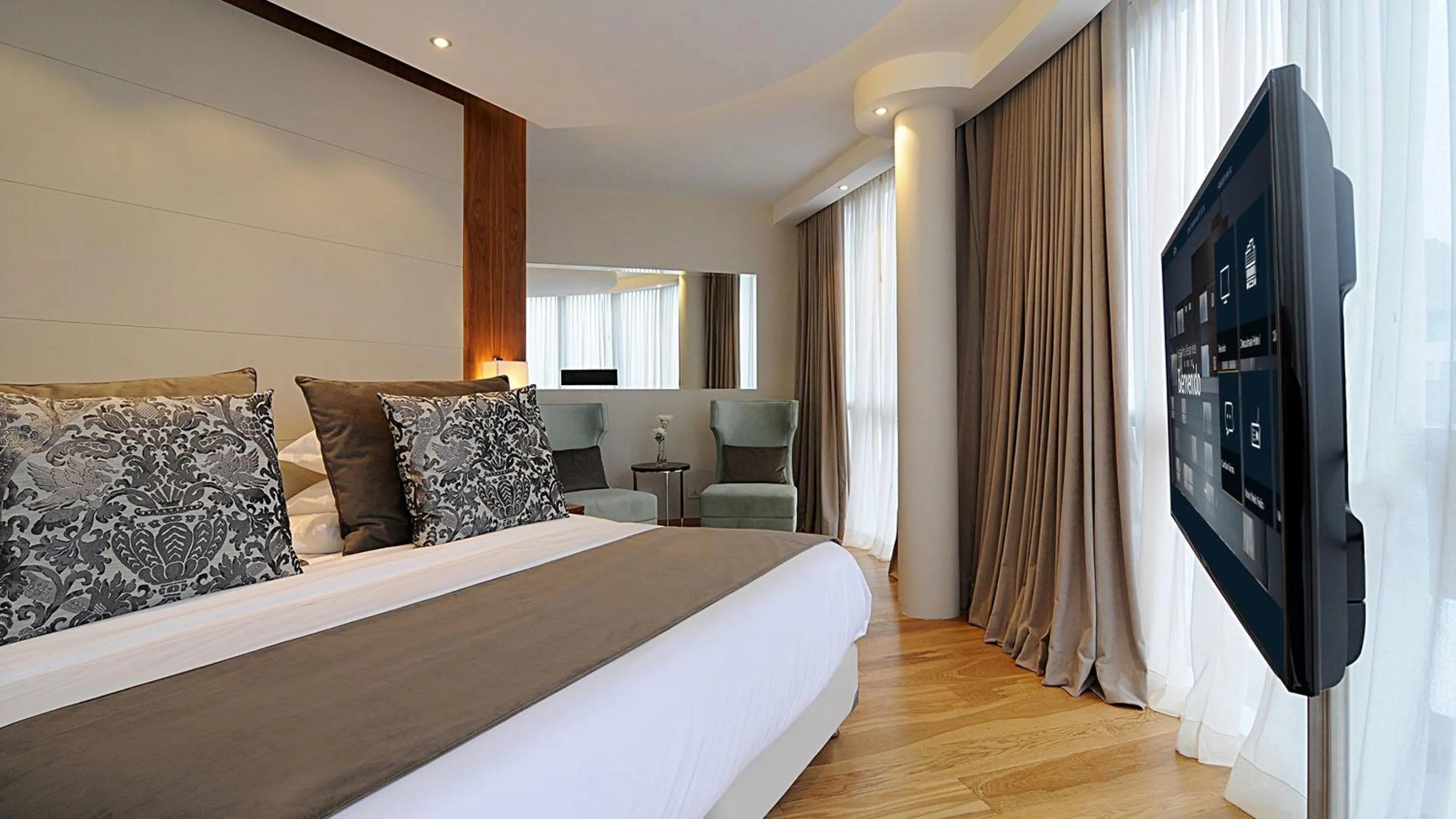 Photo of the whole room, Bed in Puerto Norte Design Hotel