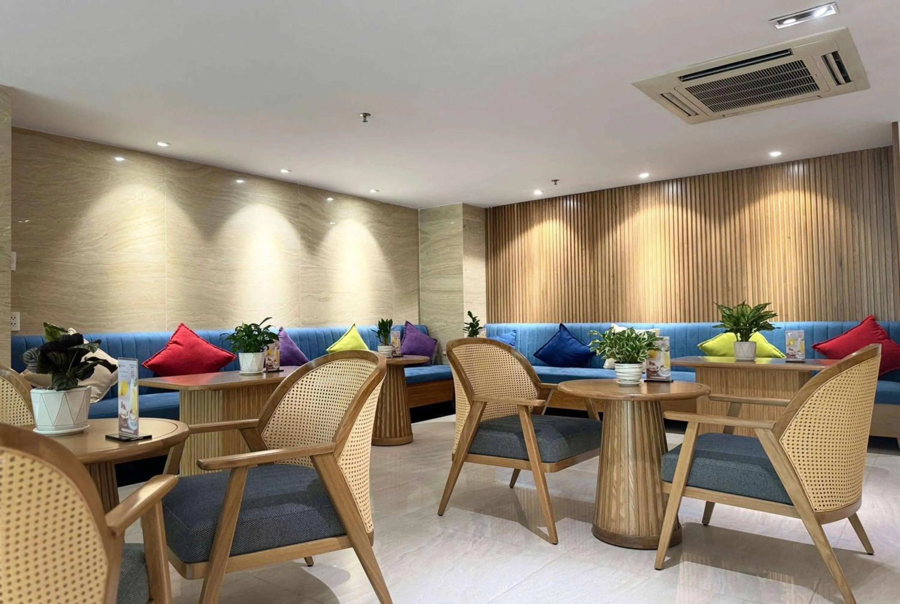 Lobby or reception in RAMADA ENCORE - Upgrading for your comfort