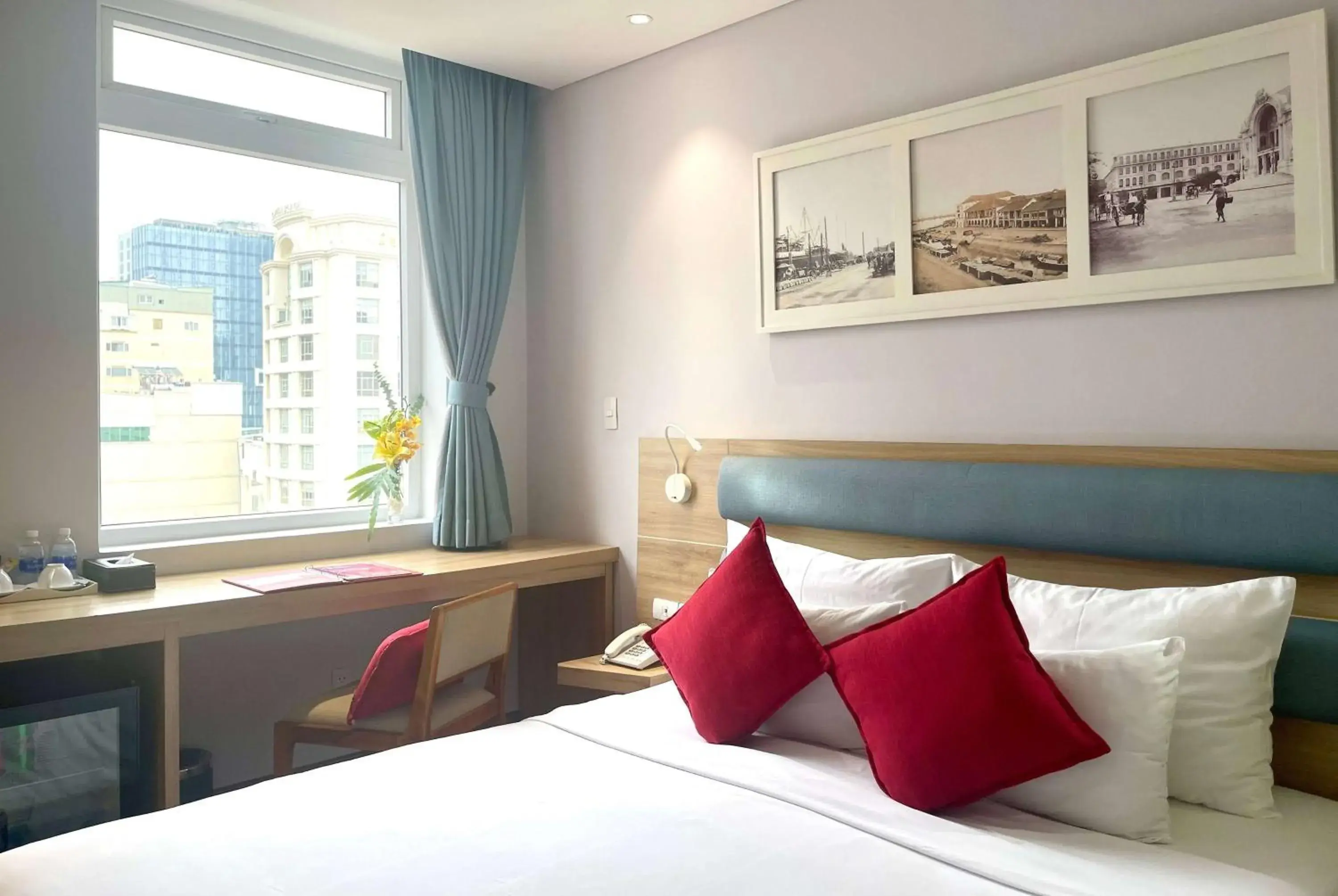 Photo of the whole room, Bed in RAMADA ENCORE - Upgrading for your comfort Photo of the whole room, Bed in RAMADA ENCORE - Upgrading for your comfort