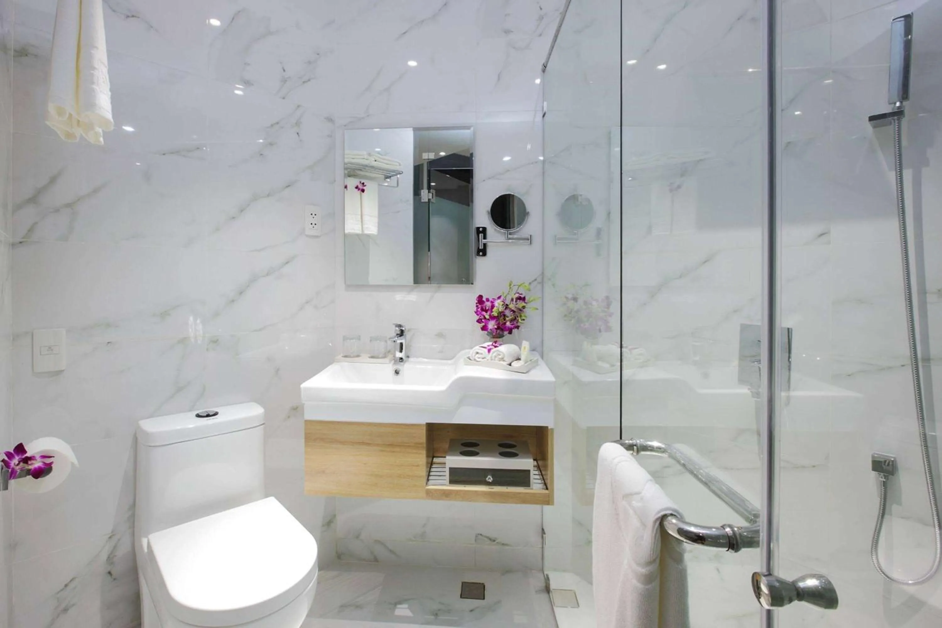 Bathroom in RAMADA ENCORE - Upgrading for your comfort