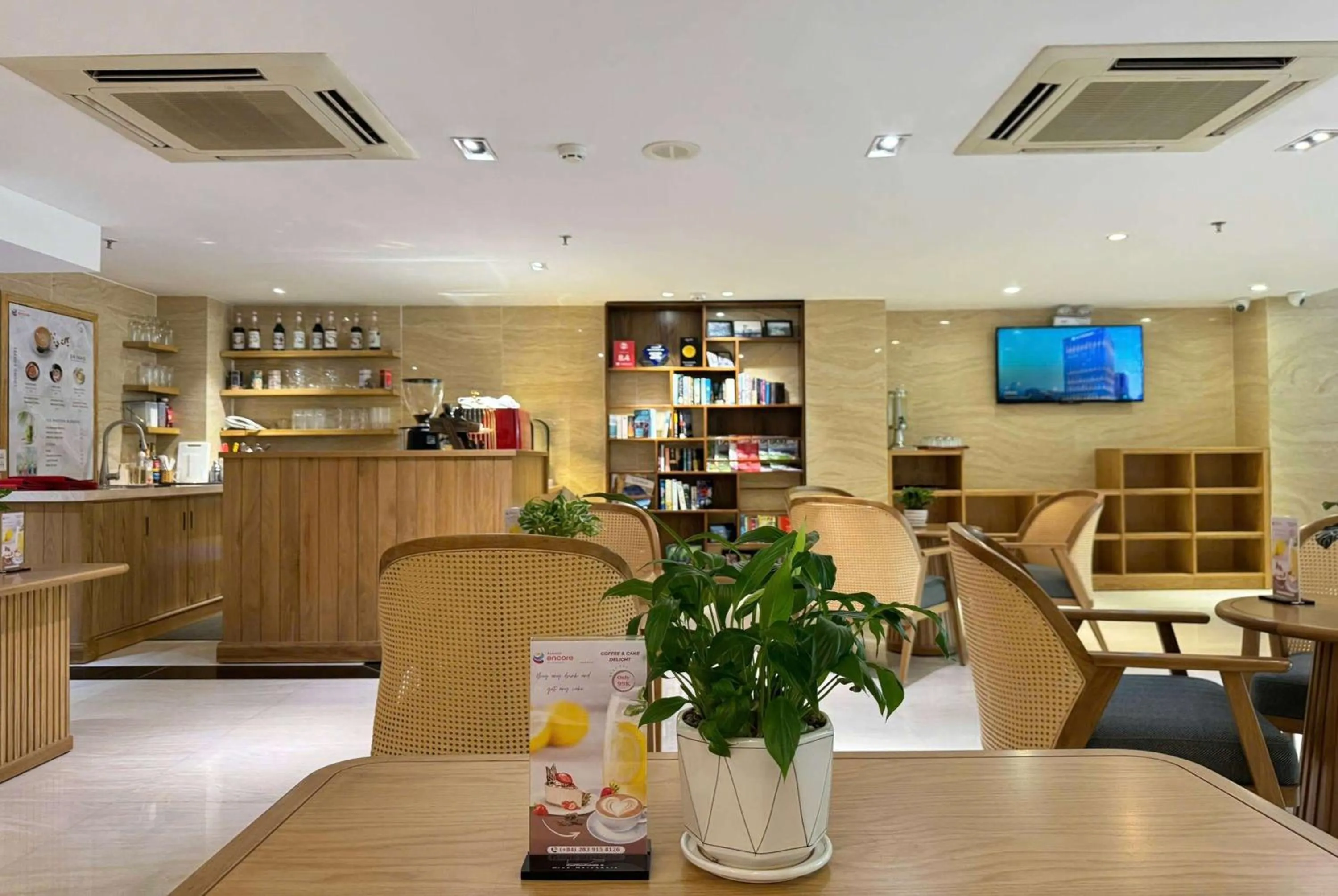 Lobby or reception in RAMADA ENCORE - Upgrading for your comfort