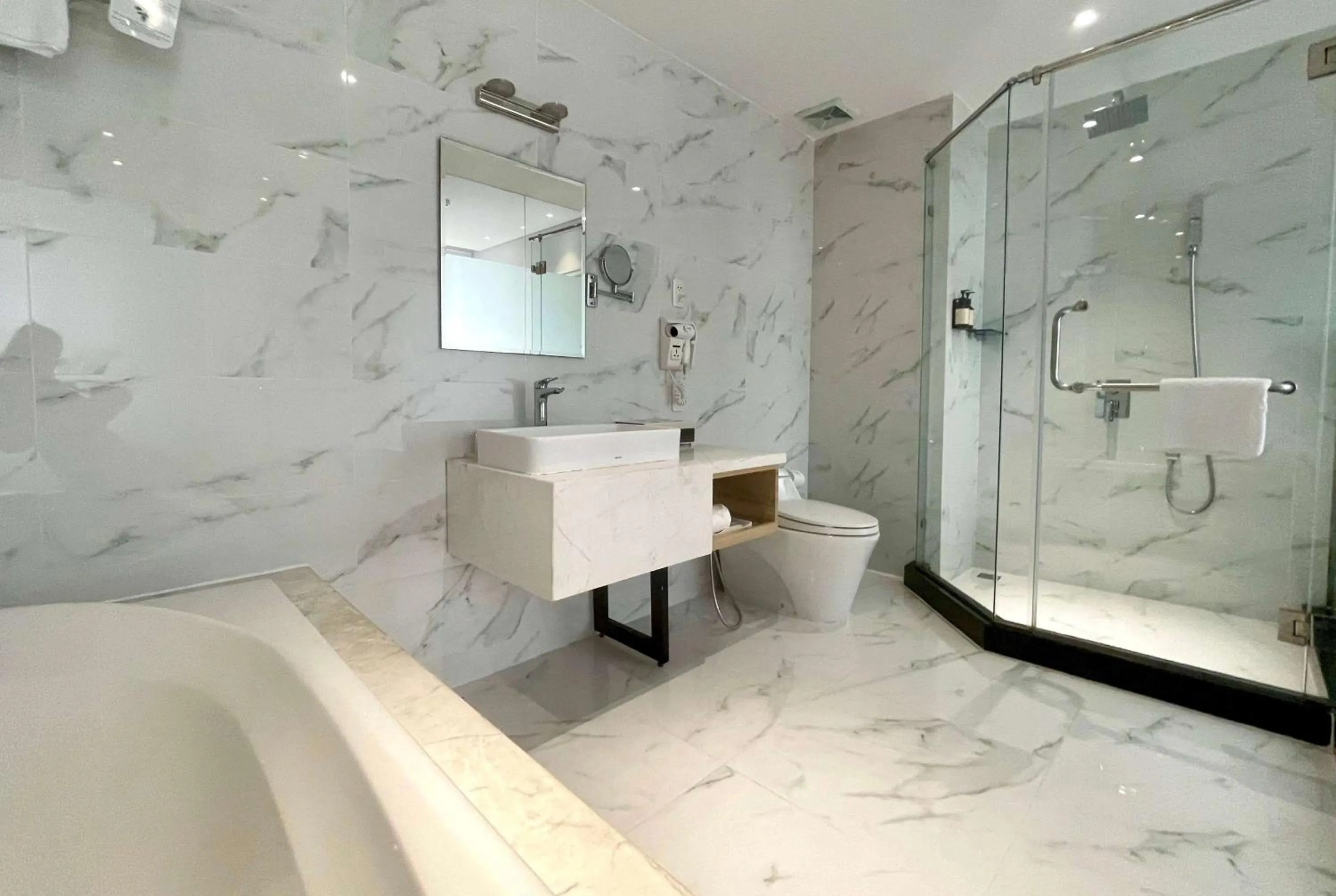 Bathroom in RAMADA ENCORE - Upgrading for your comfort