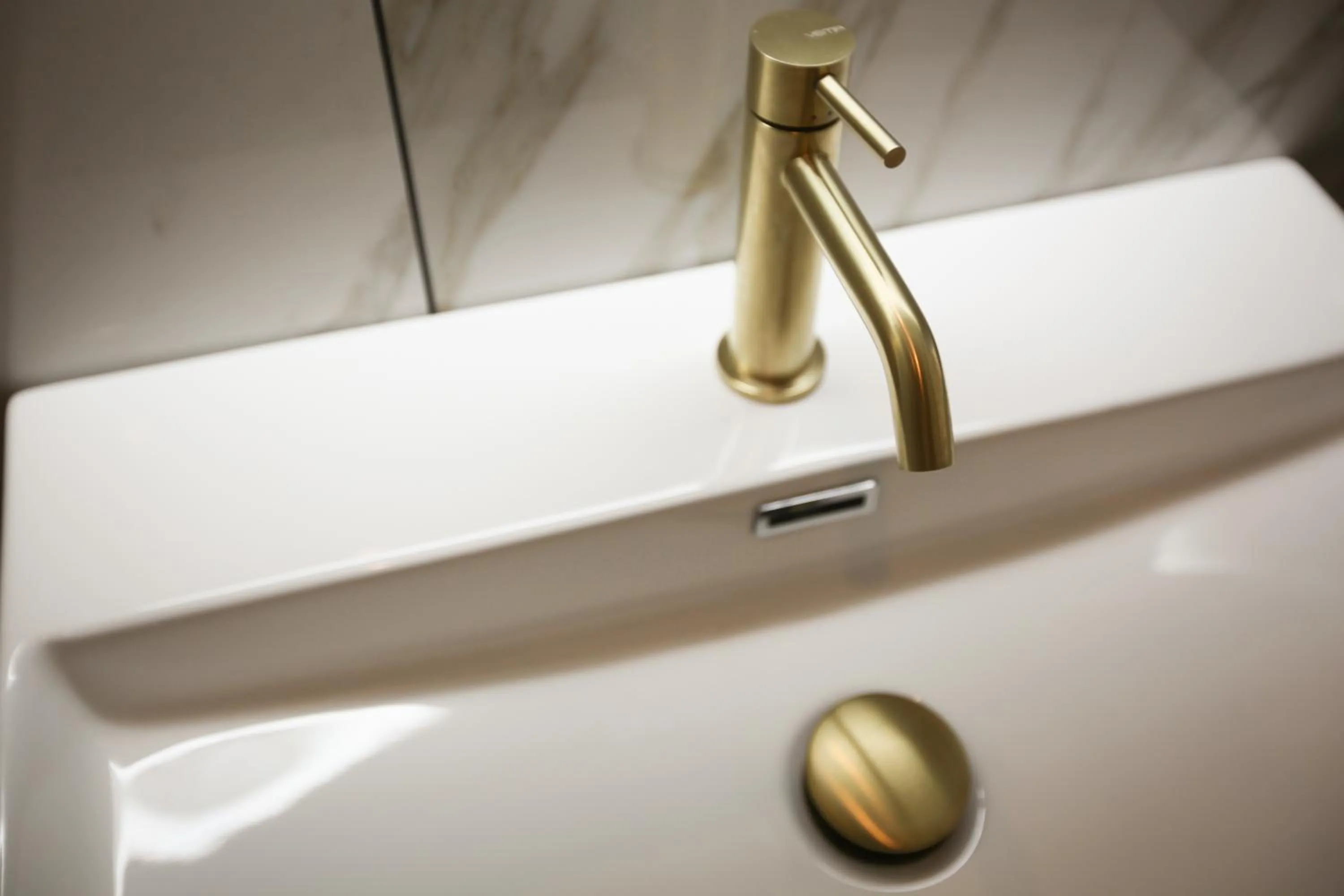 Bathroom in The FLOOR