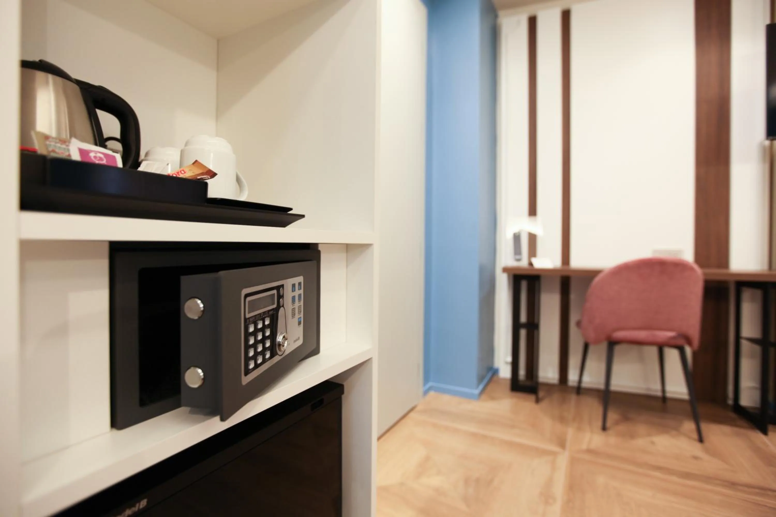 minibar in The FLOOR