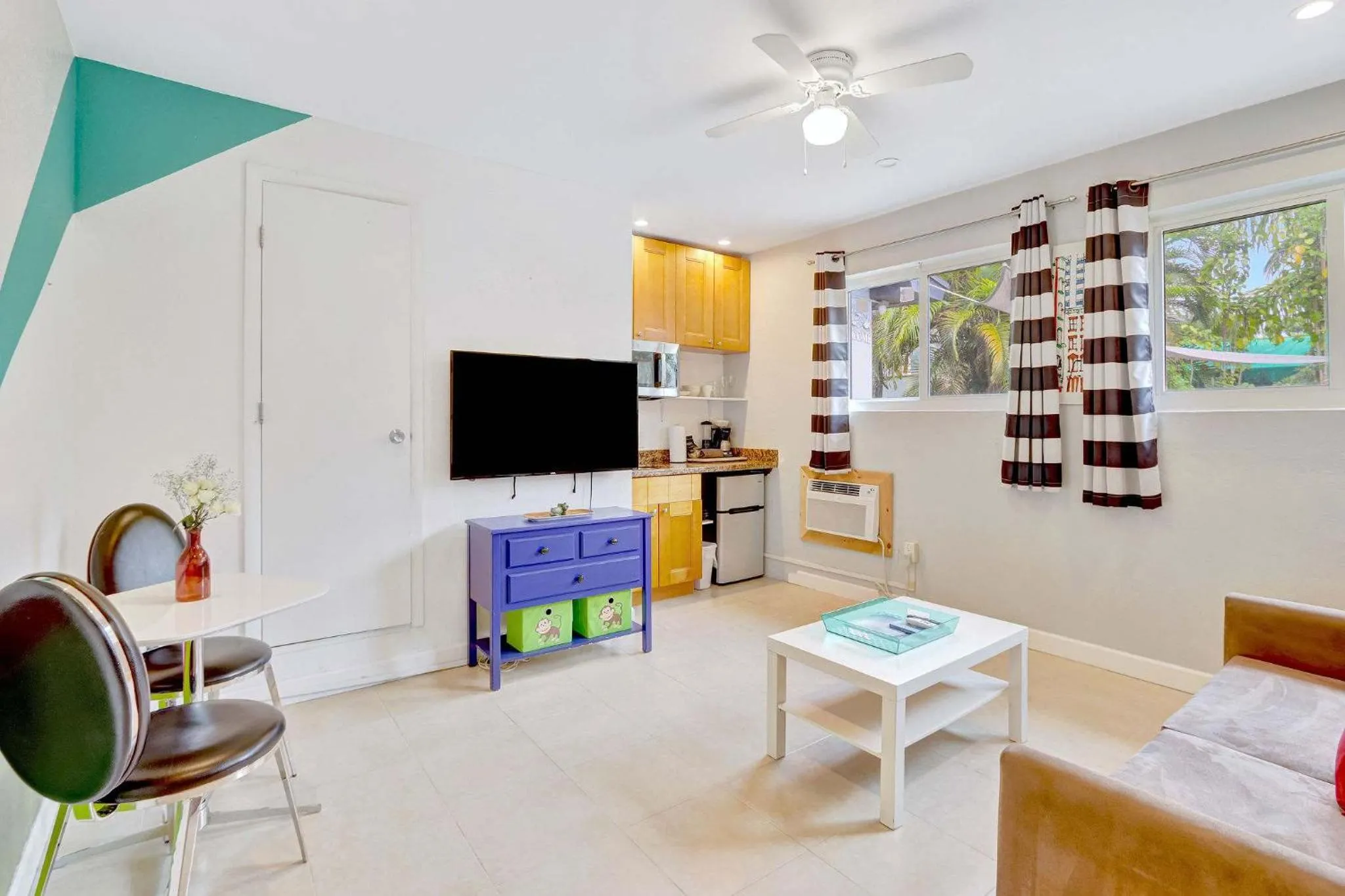Studio in Las Olas near FL Beach